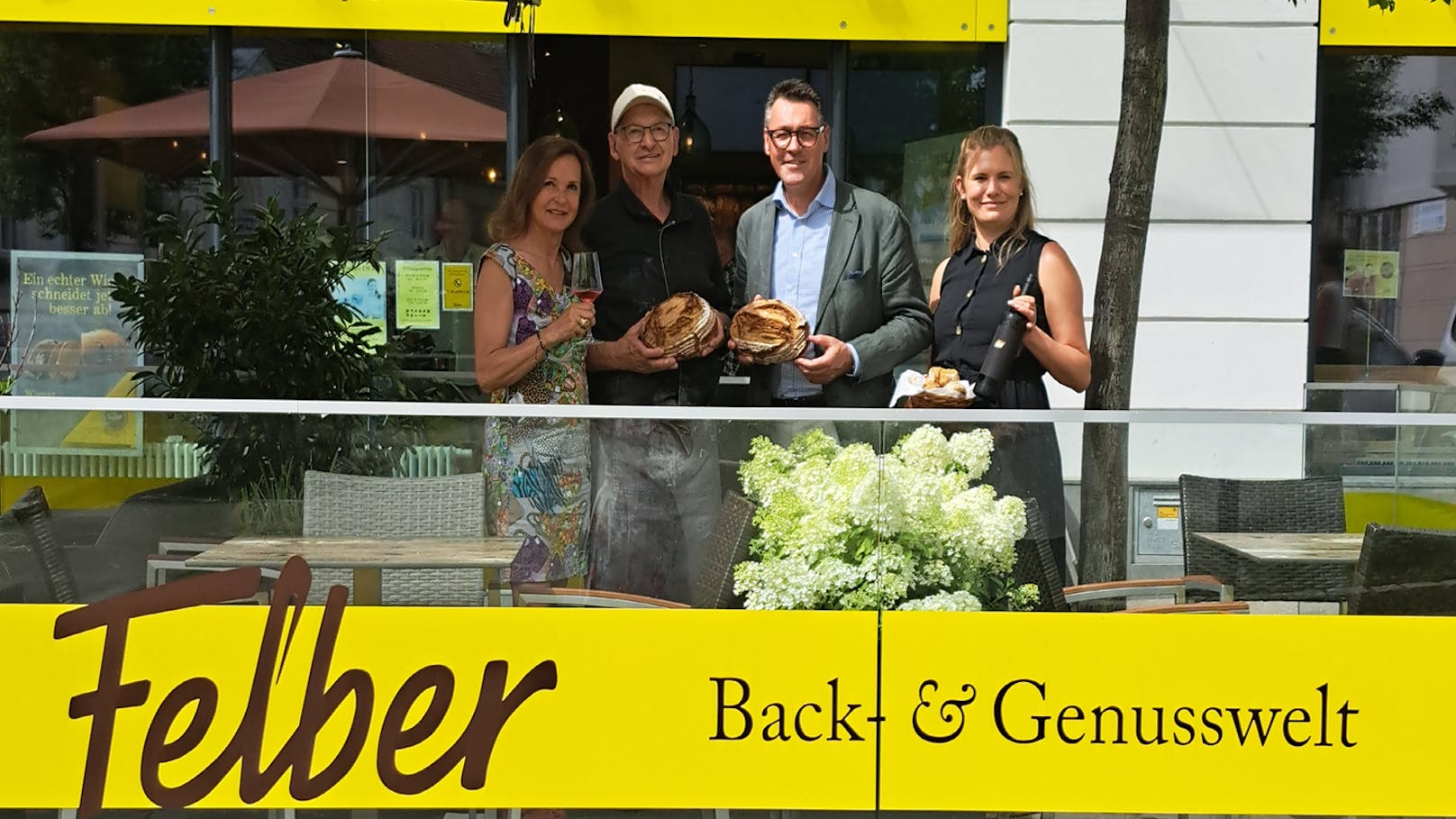 Die Bäckerei Felber feierte in Hollabrunn Jubiläum, zahlreiche Gäste kamen zum Event.