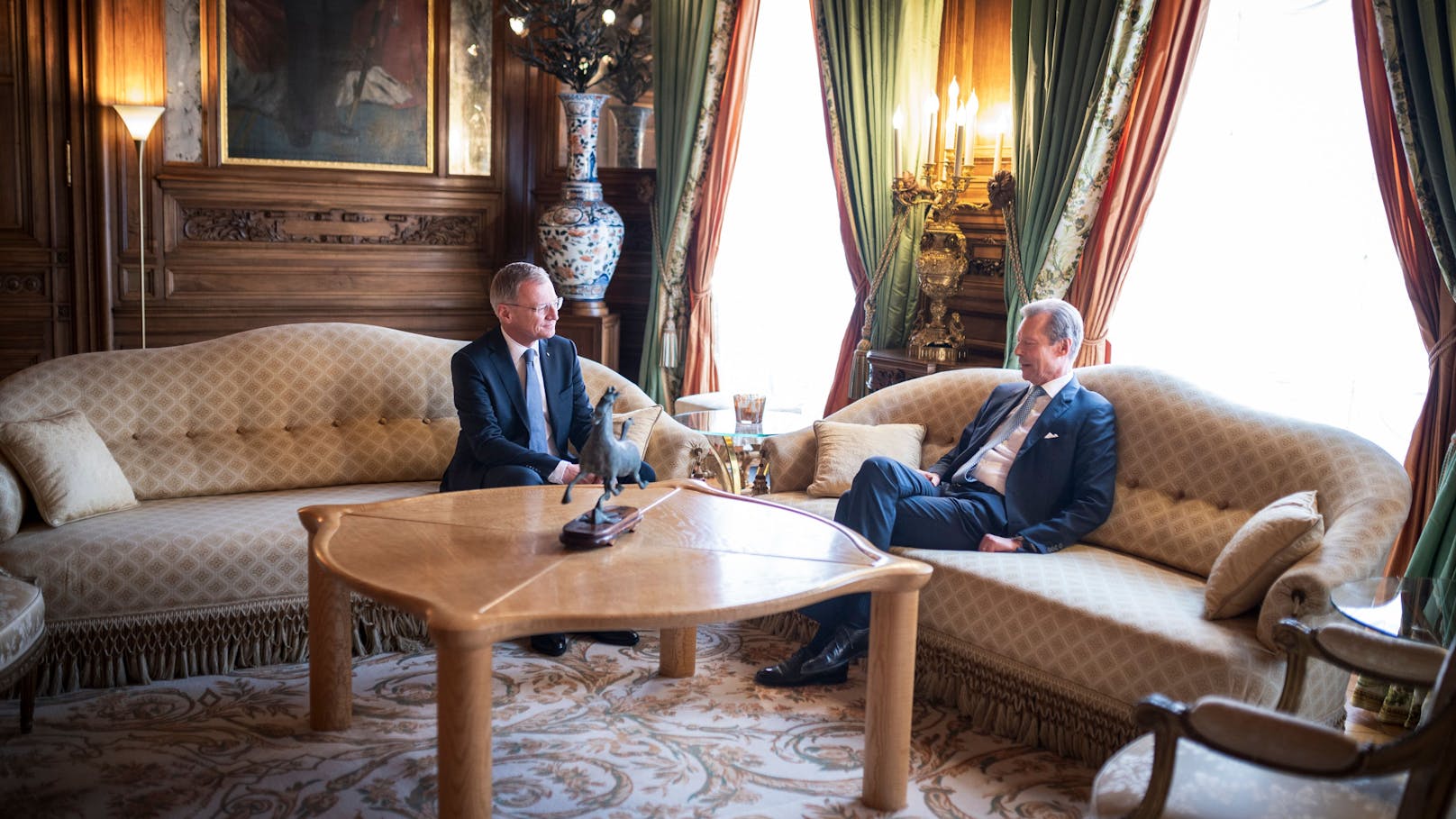 LH Stelzer beim Treffen mit Henri, Großherzog von Luxemburg