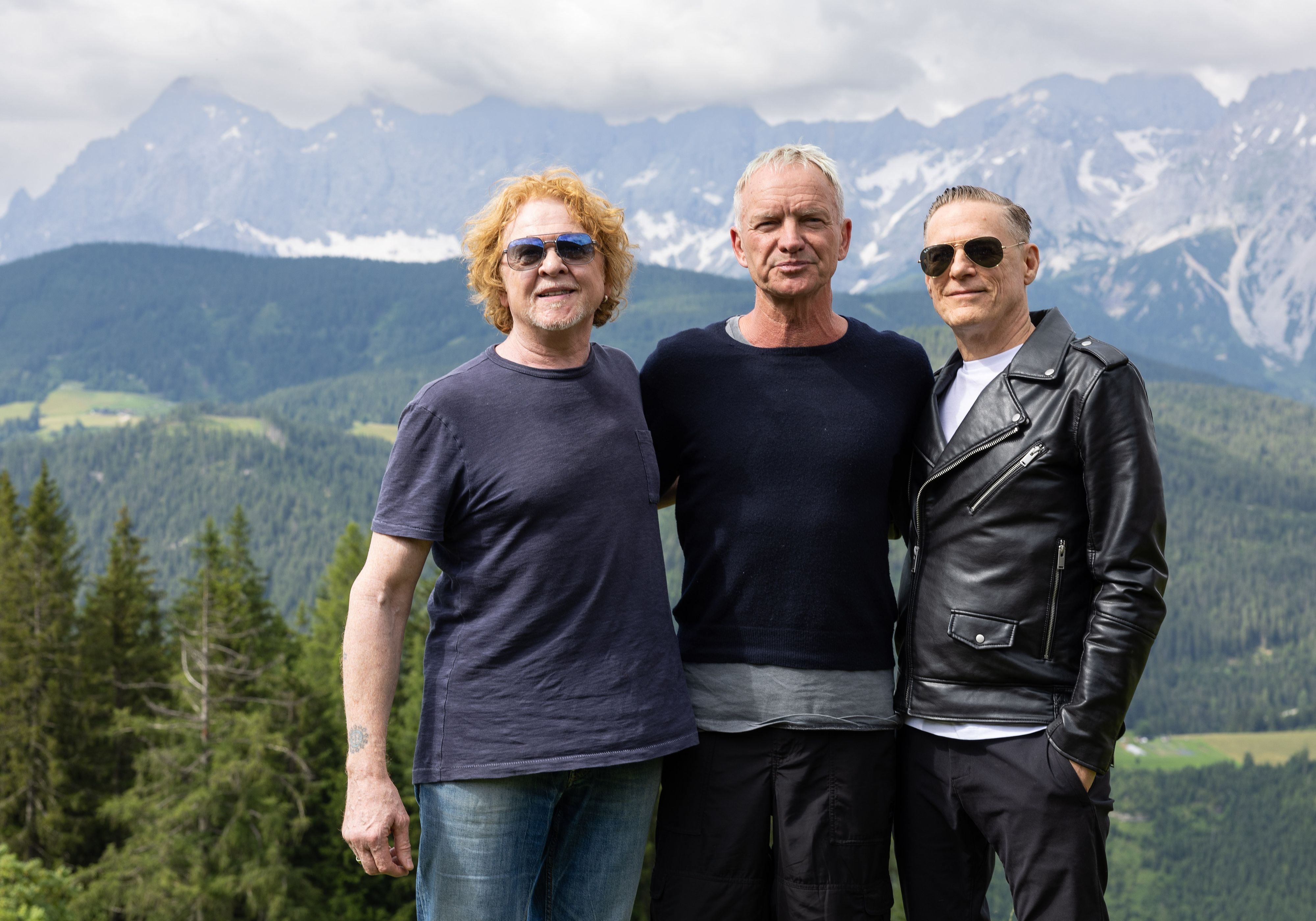 Hucknall, Sting und Adams bei der Pressekonferenz am 24. Juni in Schladming