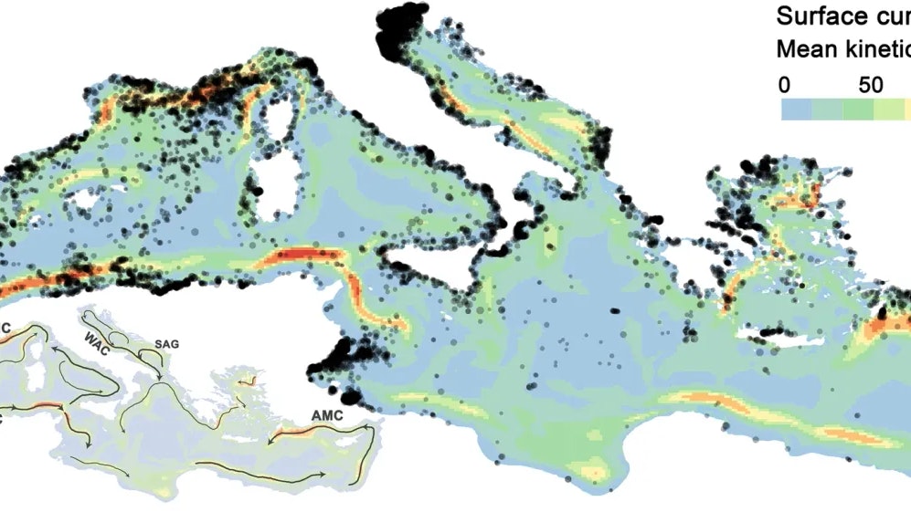 Wissenschaftler haben eine detaillierte Karte der Müllverschmutzung im Mittelmeer erstellt, die weitläufige Müllstreifen zeigt.