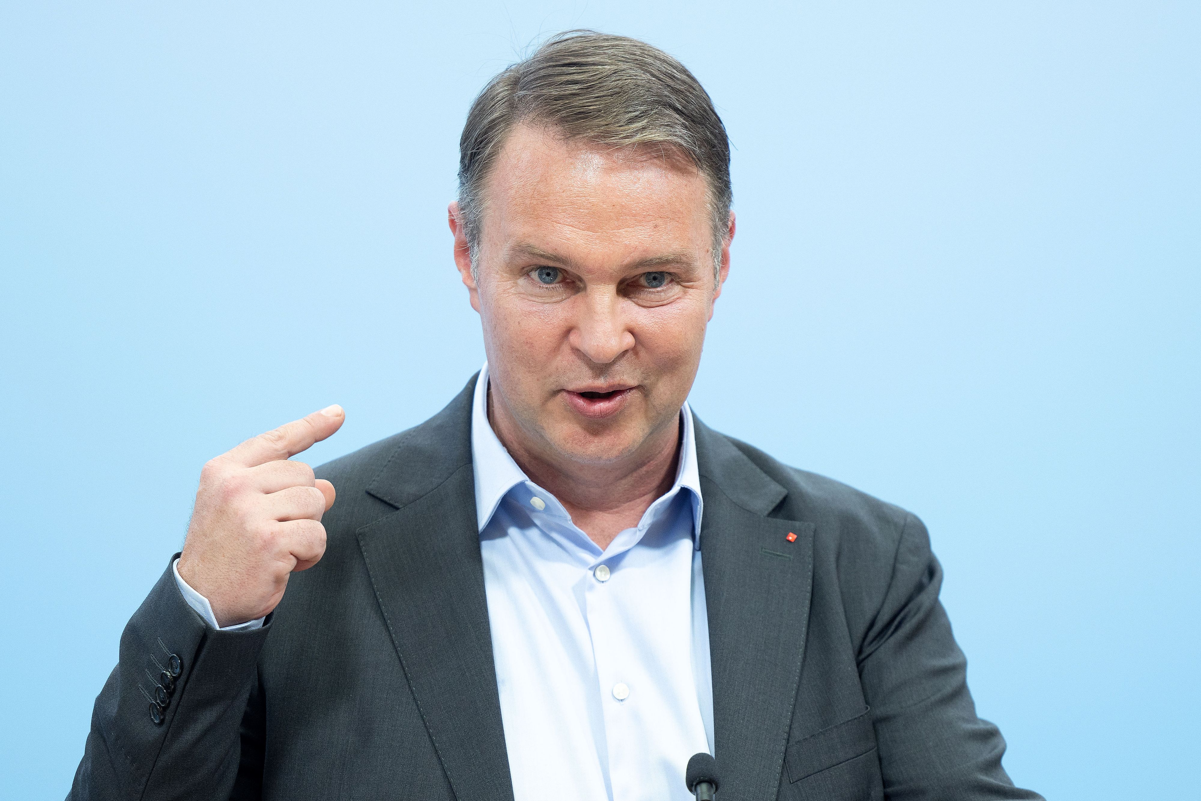 SPÖ-Chef Andreas Babler präsentierte am Samstag seinen Masterplan. Damit will er das Migrationsproblem in Österreich stoppen.