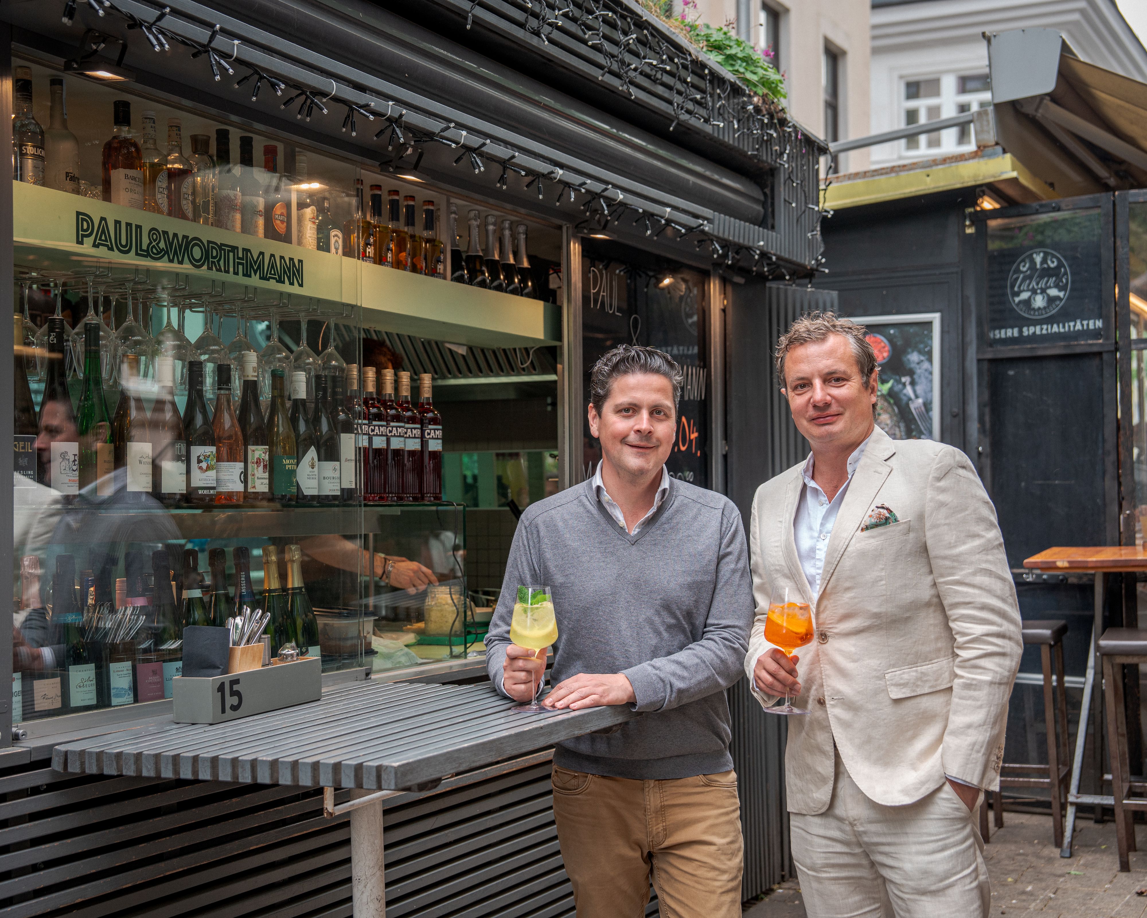 Johannes Paul Rittenauer betreibt das Lokal gemeinsam mit Investor David Worthmann (v.li.)