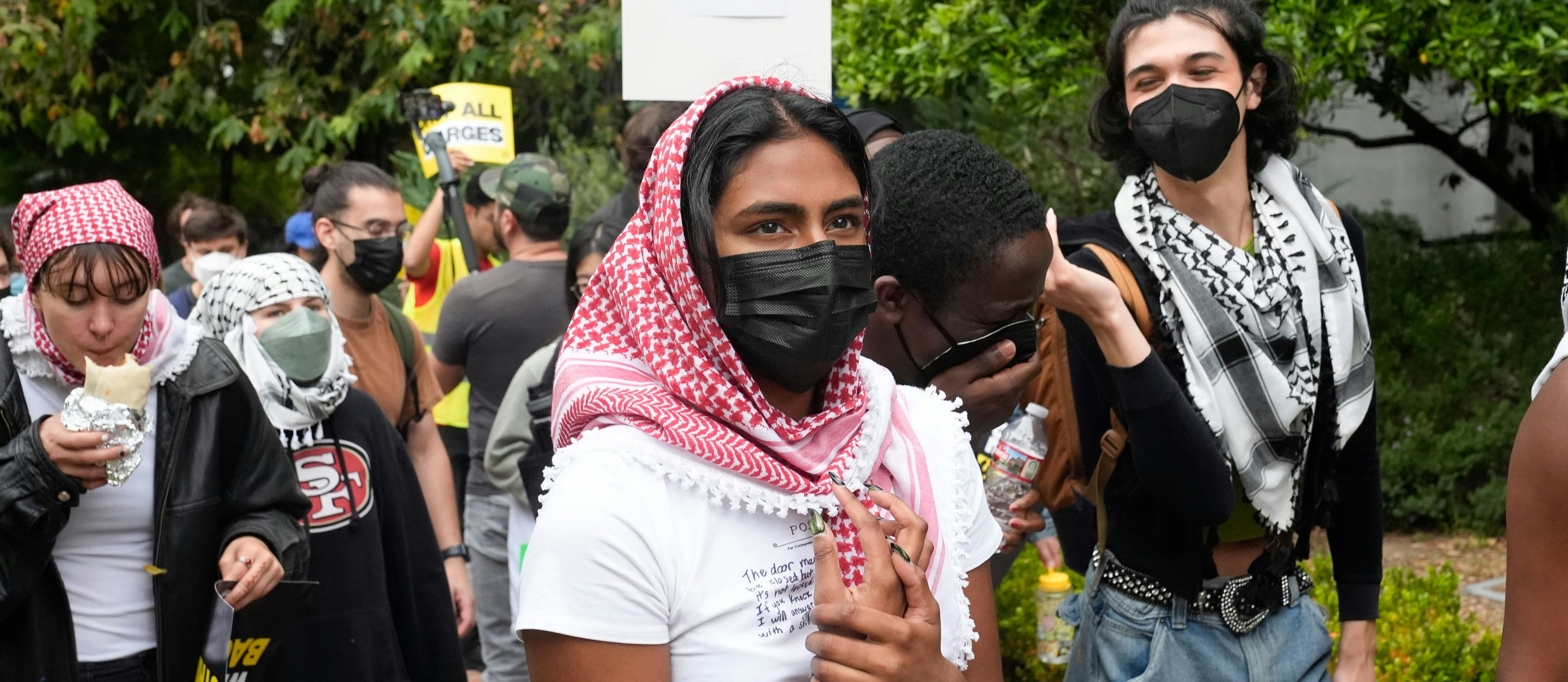 US-Studenten verbargen auf Demos gegen Israel ihr Gesicht hinter Masken
