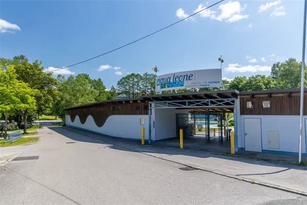 Schon wieder wurde ein Bademeister in Oberösterreich brutal attackiert. Der mutmaßliche Täter wurde angezeigt.