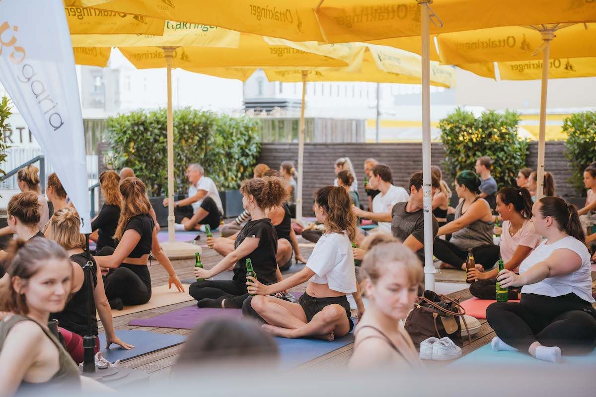 20 frisch gezapften Biersorten, Musik, Kulinarik-Meile und Bier-Yoga sorgen für Sommerstimmung.
