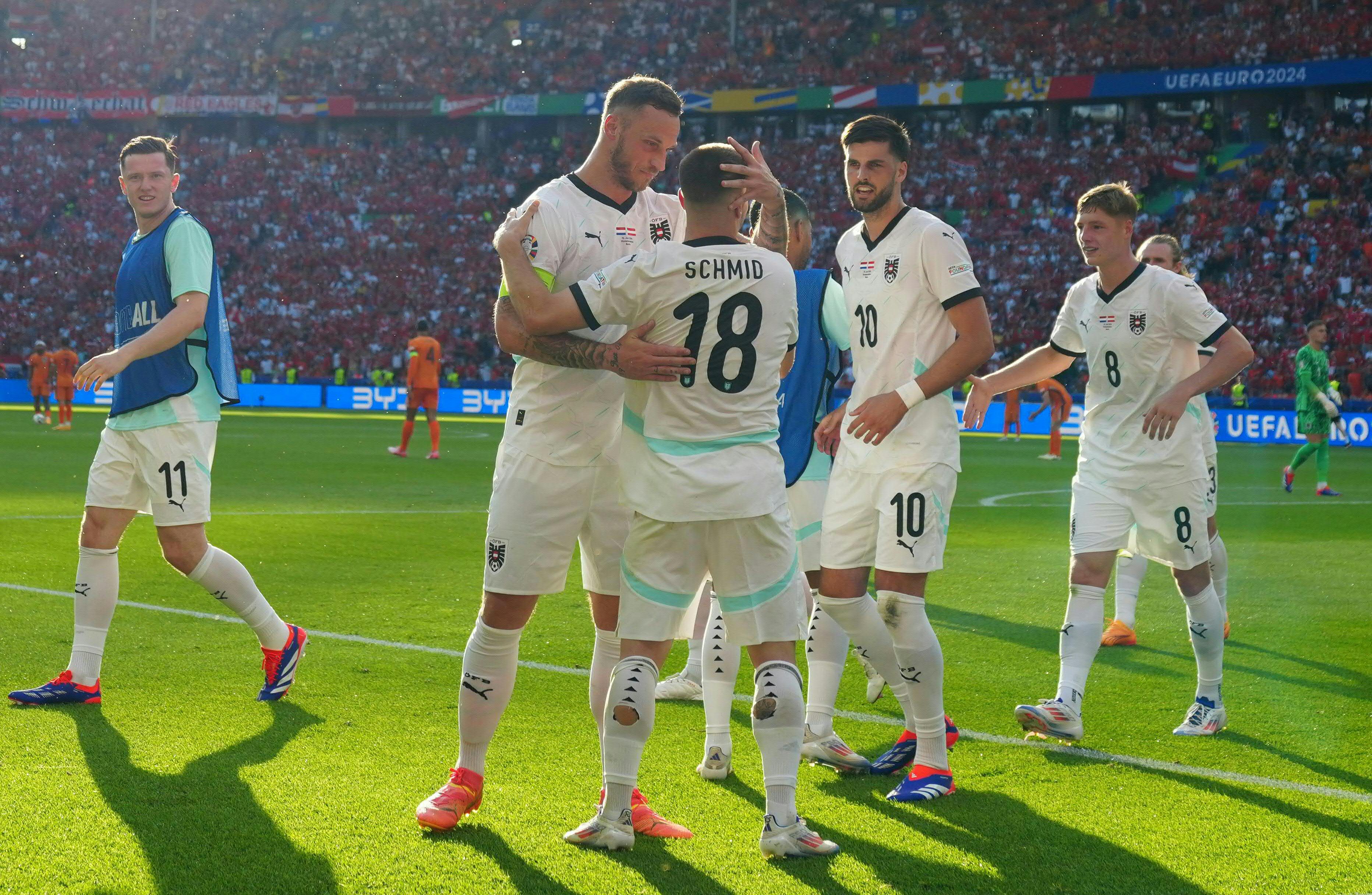 Marko Arnautovic und seine Kollegen beförderten Österreich ins Achtelfinale.