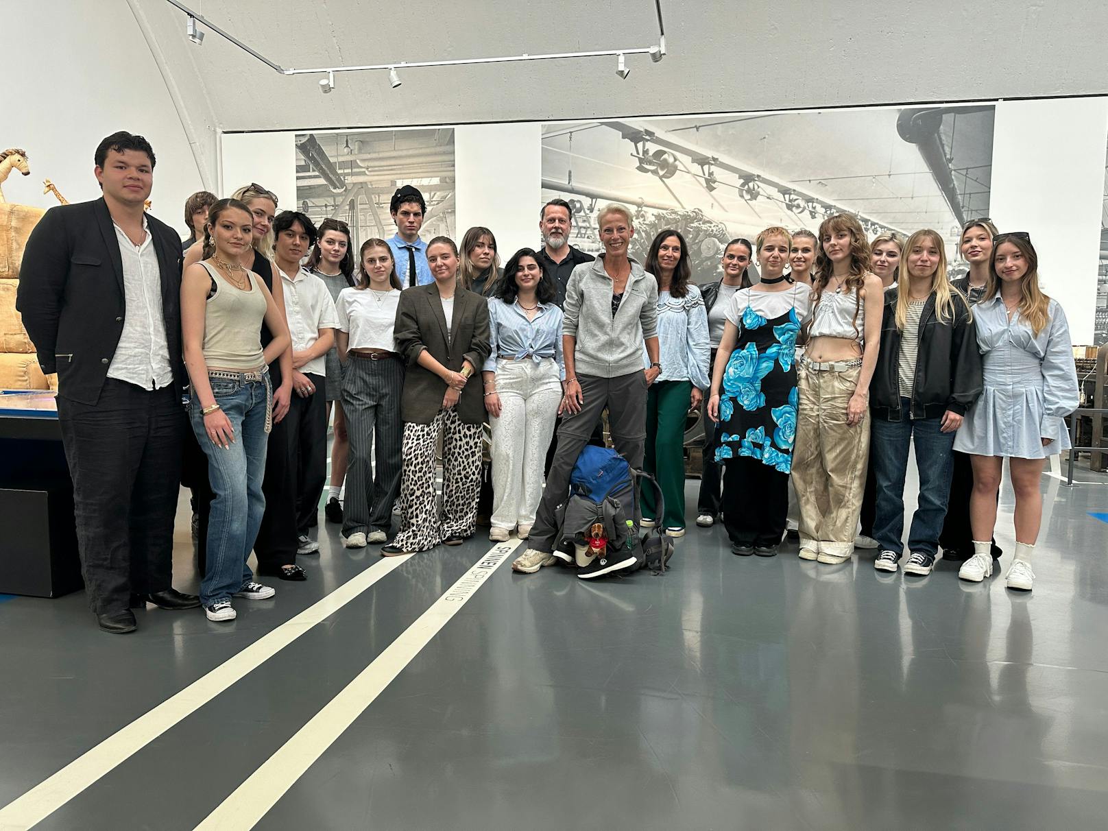 Im TIM Augsburg mit Studierenden der Akademie für Mode und Design München.