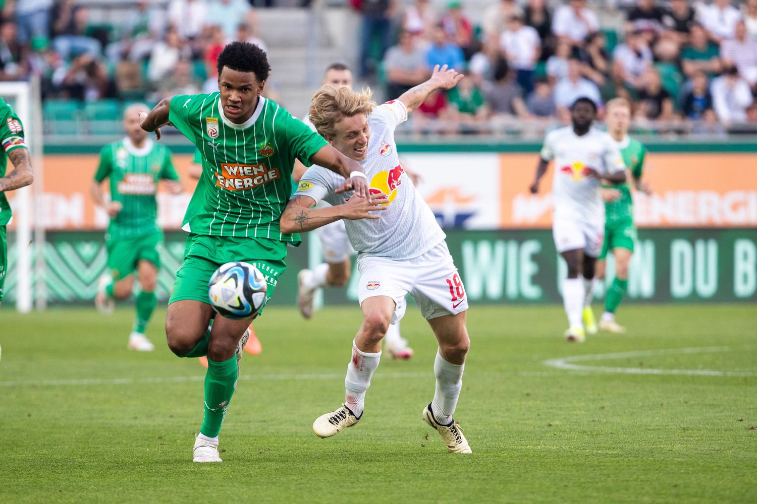 Fally Mayulu spült Rapid viel Geld in die Transferkassen.