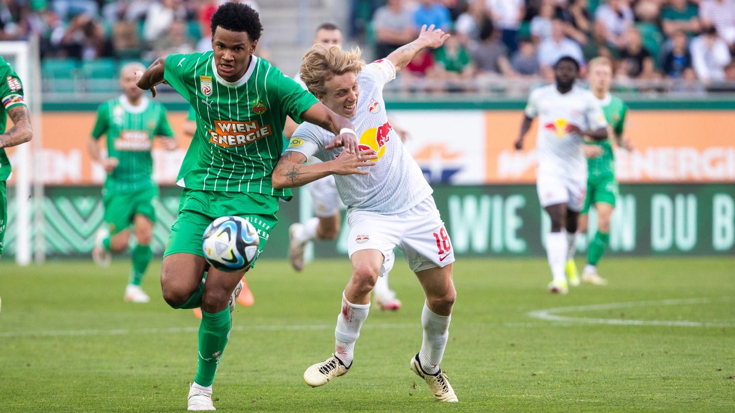 Fally Mayulu spült Rapid viel Geld in die Transferkassen.