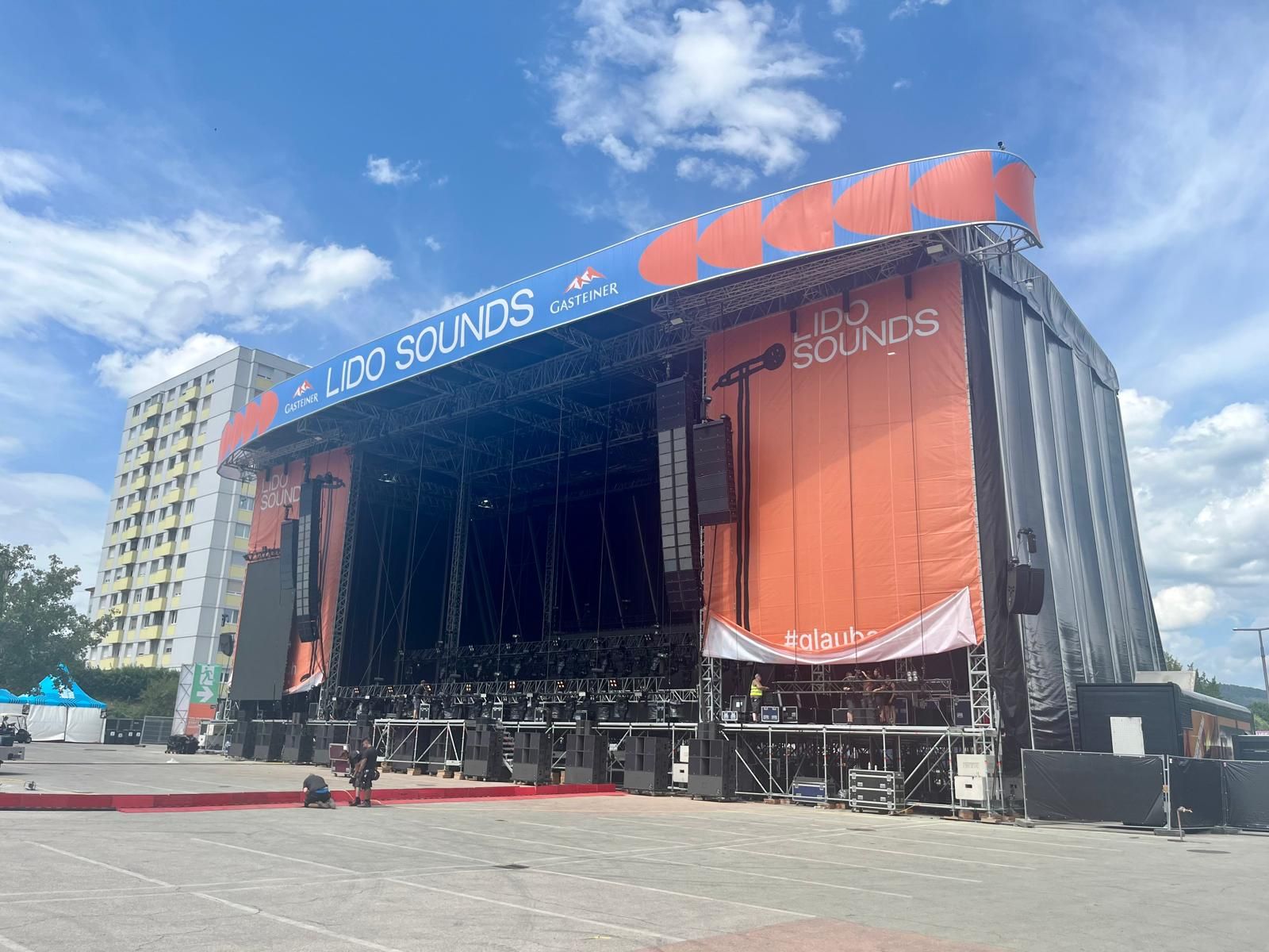 46 Meter breit und 20 Meter hoch: die Hauptbühne beim Linzer Festival
