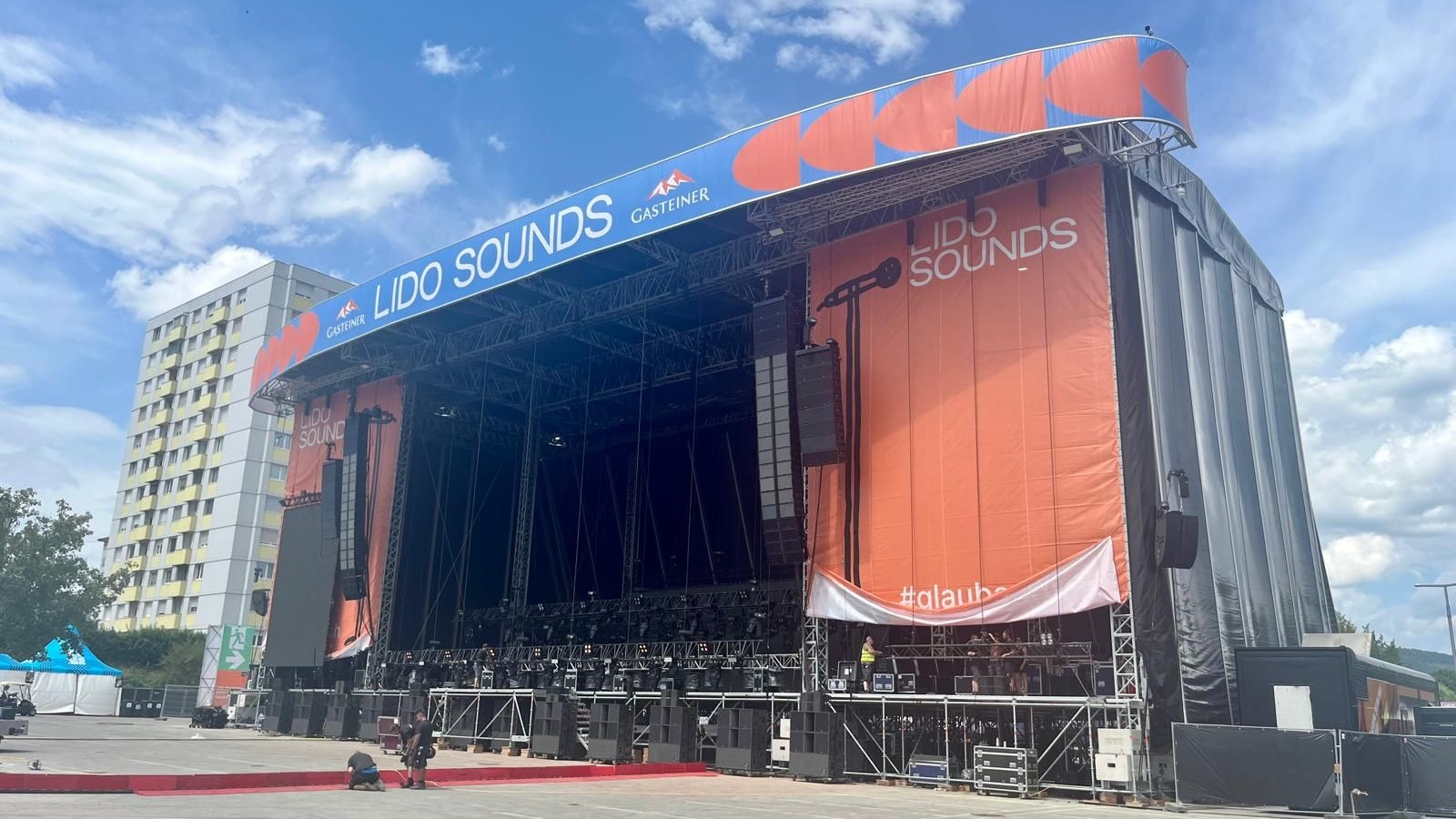 46 Meter breit und 20 Meter hoch: die Hauptbühne beim Linzer Festival