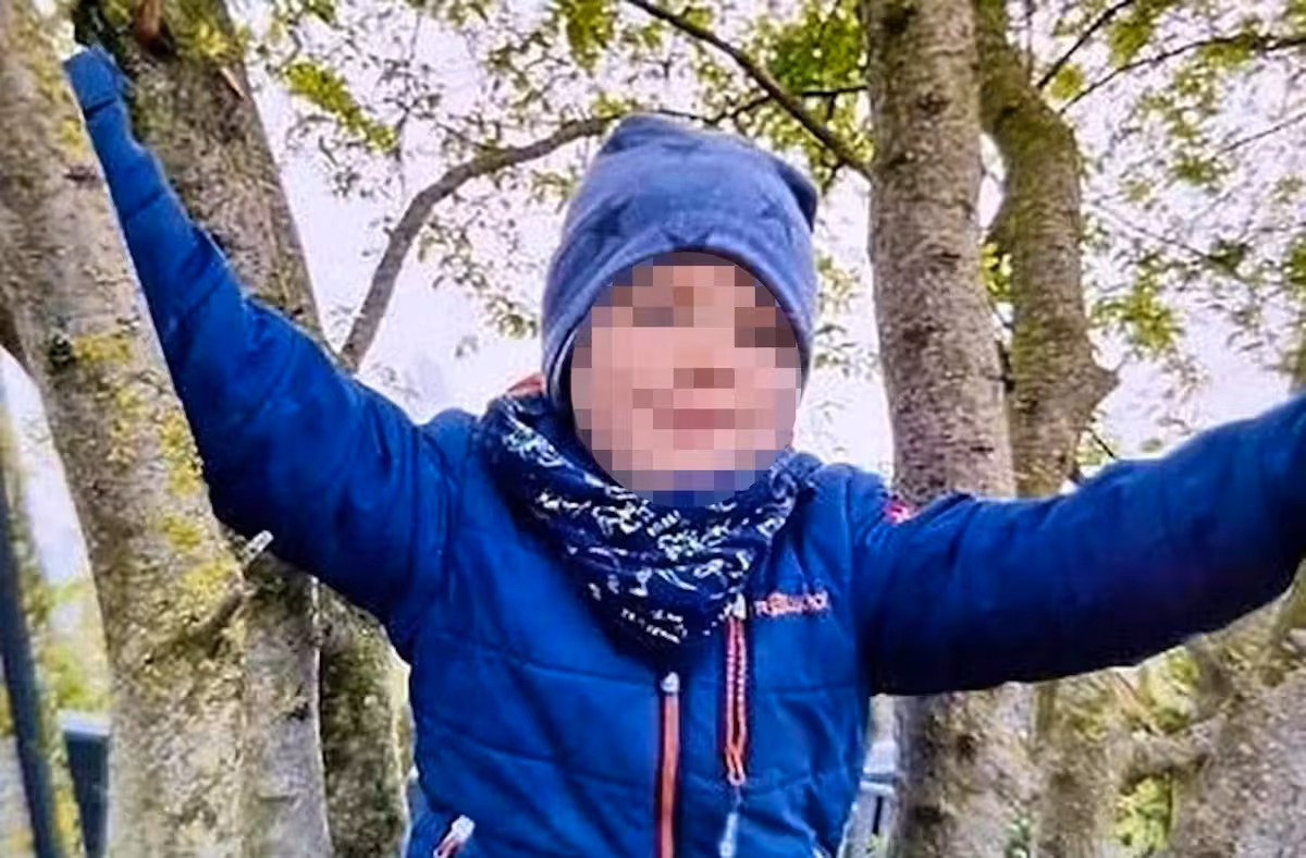 Am Donnerstag bestätigte die Polizei aus Niedersachsen: Die gefundene Leiche könnte dem seit April vermissten Arian zugeordnet werden.