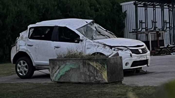 Der schwer demolierte Pkw