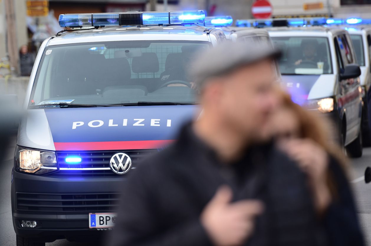 In Meidling flogen die Fetzen, die Polizei rückte an. (Symbolbild)