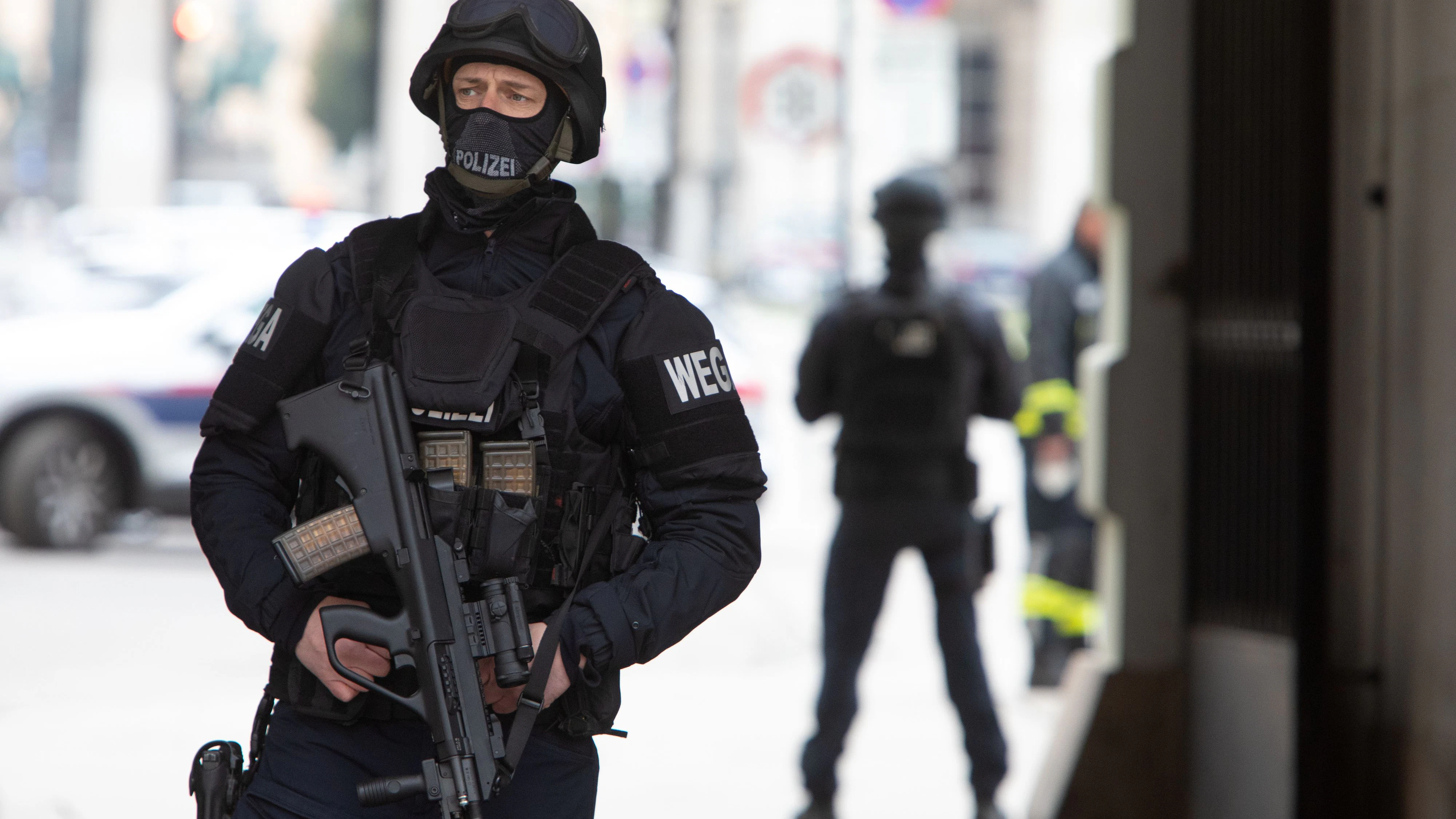 Beamte der WEGA konnten den Jugendlichen anhalten und kontrollieren. (Symbolbild)