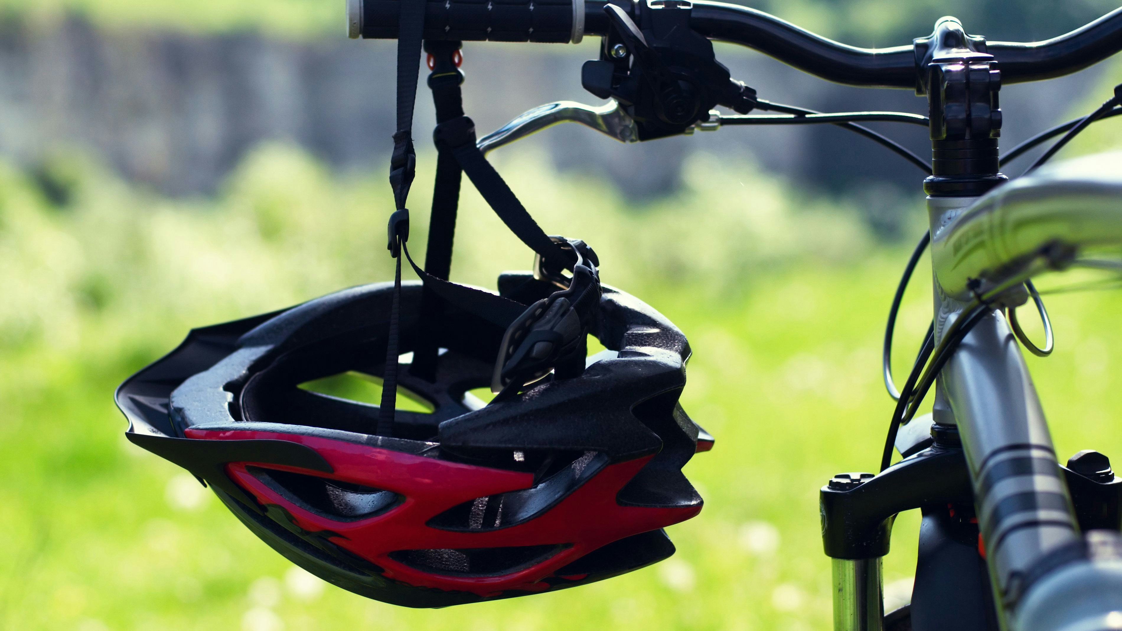 Einige der getesteten Radhelme konnten beim Test nicht überzeugen.