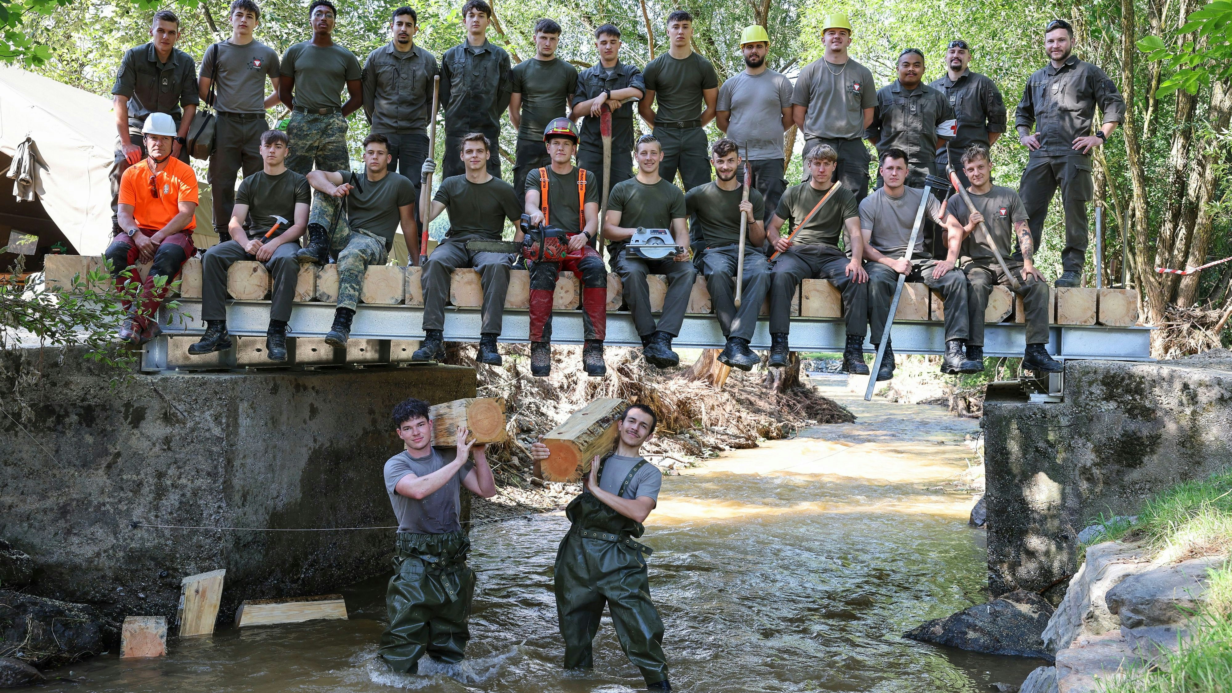 Heute.at - Bundesheer beendet Katastrophen-Einsatz nach 19 Tagen