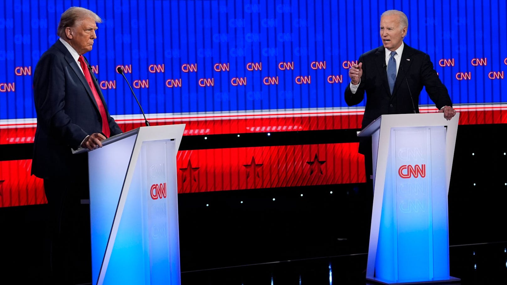 Die erste Debatte zwischen Joe Biden und Donald Trump lief unter neuen Regeln und versprach hitzige Diskussionen – auch um das hohe Alter der beiden. "Heute" hat die besten Bilder des TV-Duells.