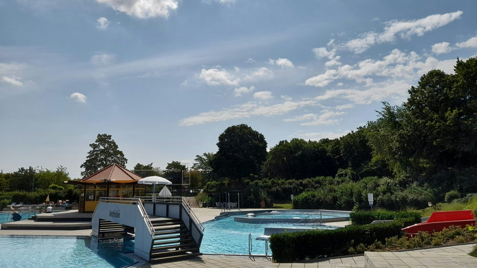 Hier im Erlebnisbad in Ansfelden kam es zu dem Vorfall.