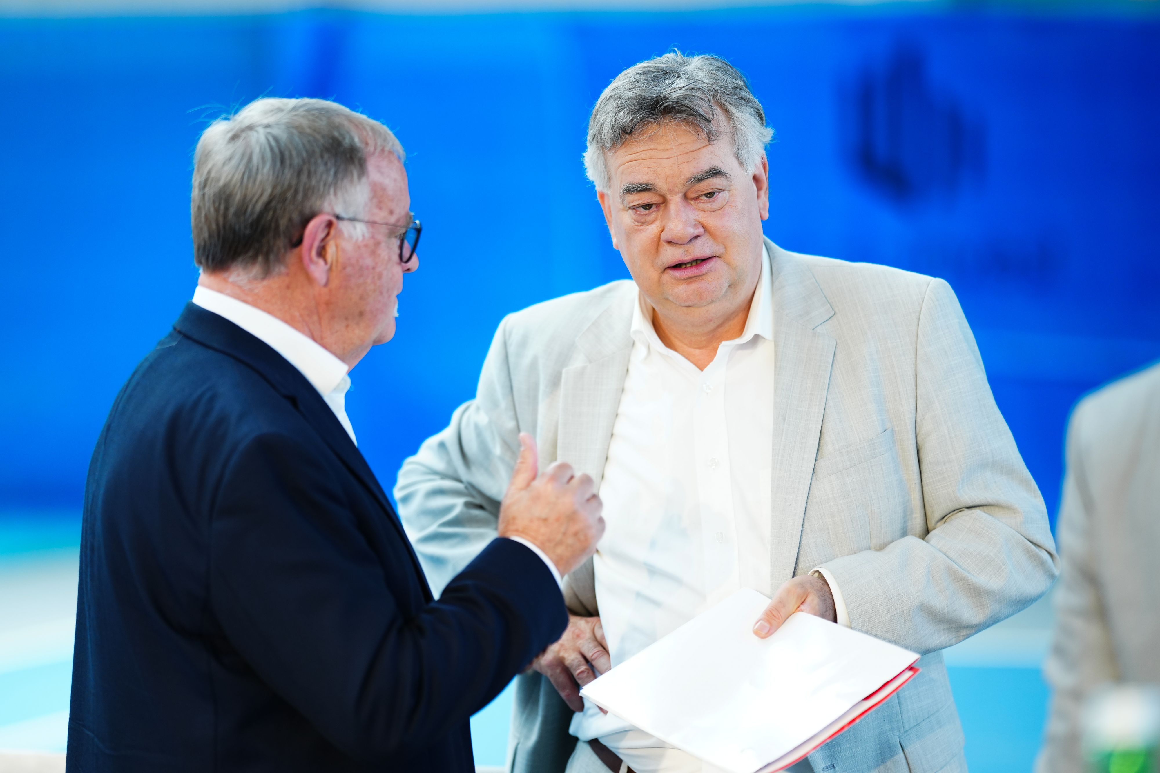 Der grüne Vizekanzler Werner Kogler teilt in einem 