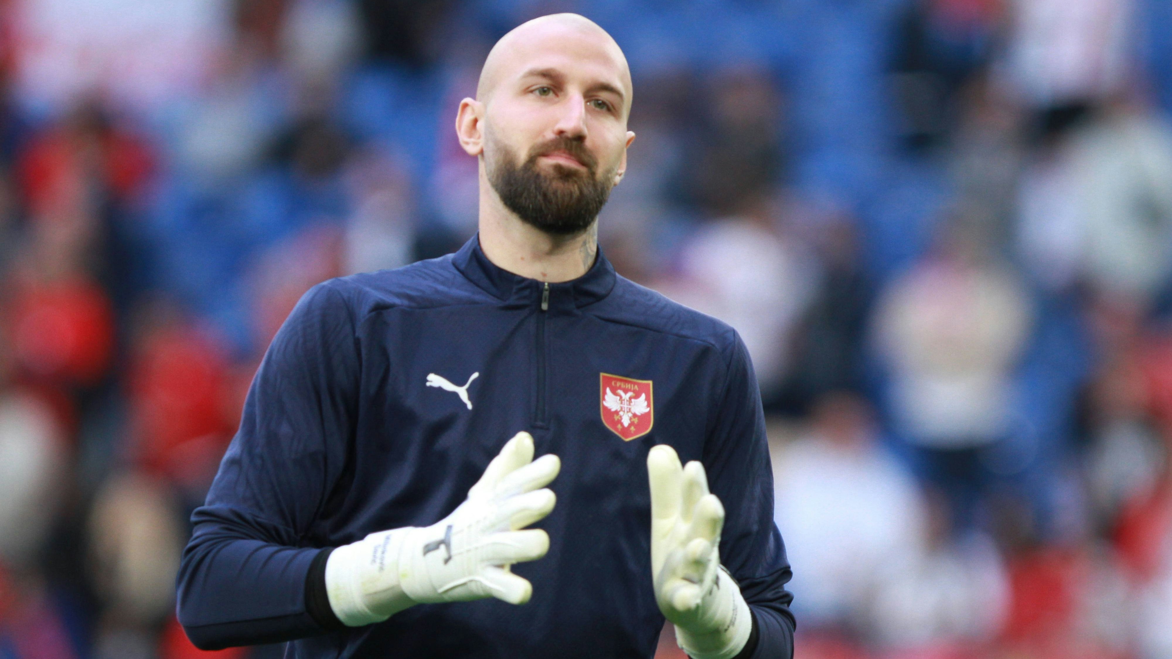 War Serbien-Tormann Vanja Milinkovic-Savic in eine Bar-Schlägerei verwickelt? Es kursieren zwei Versionen, was tatsächlich passierte. 