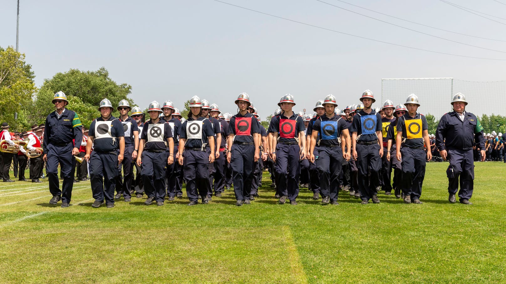 Tausende Feuerwehrmitglieder traten beim Bewerb in Leobersdorf fan