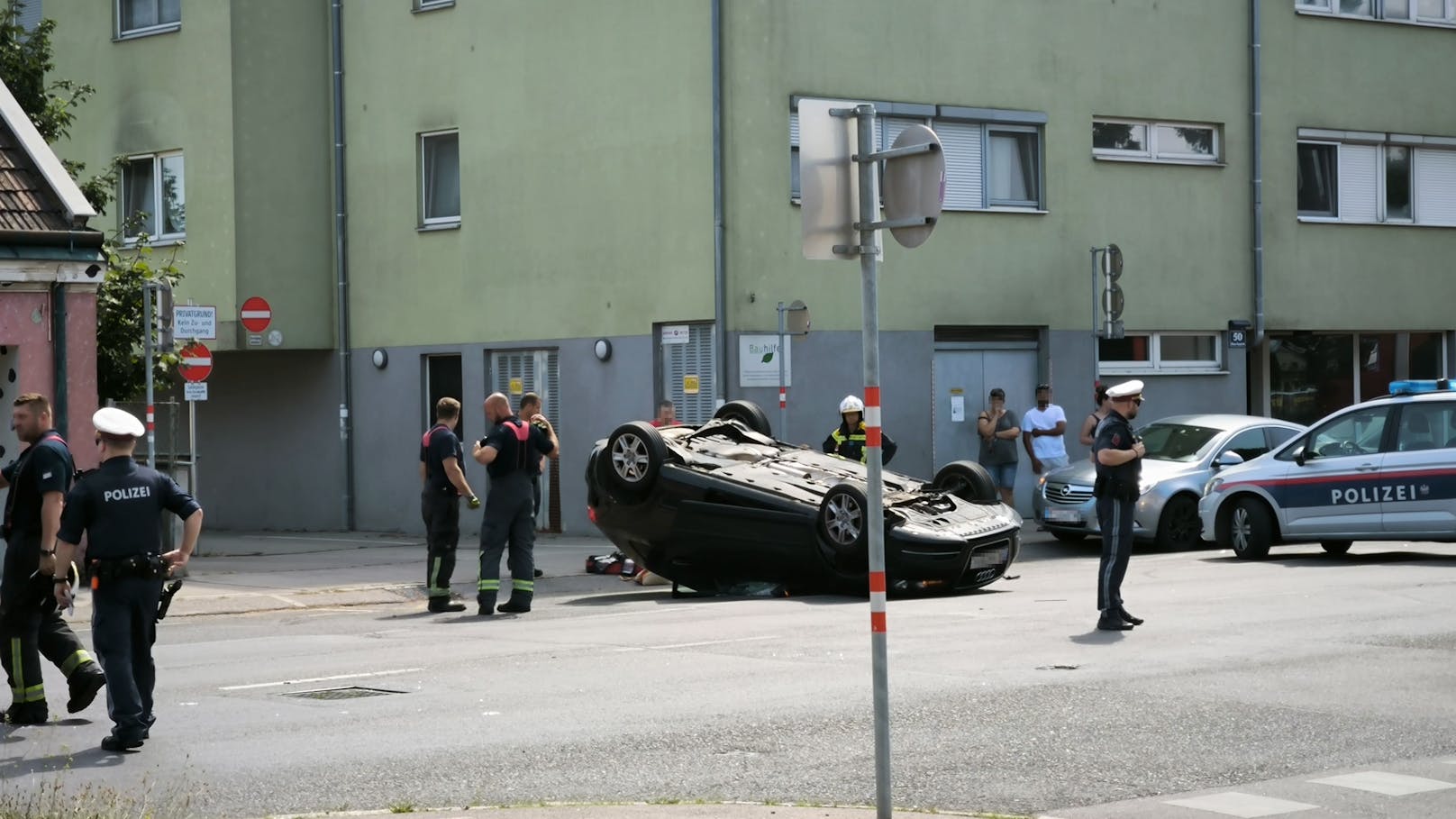 Heftiger Unfall auf der Esslinger Hauptstraße (Wien-Donaustadt)