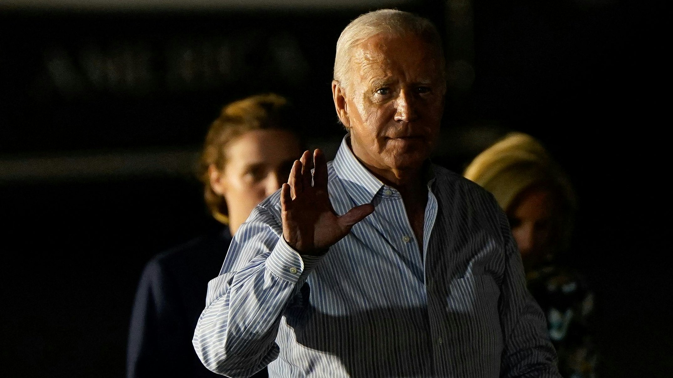 US-Präsident Joe Biden beim Umstieg von Marine One auf die Air Force One in Burlington County, New Jersey, am 29. Juni 2024.