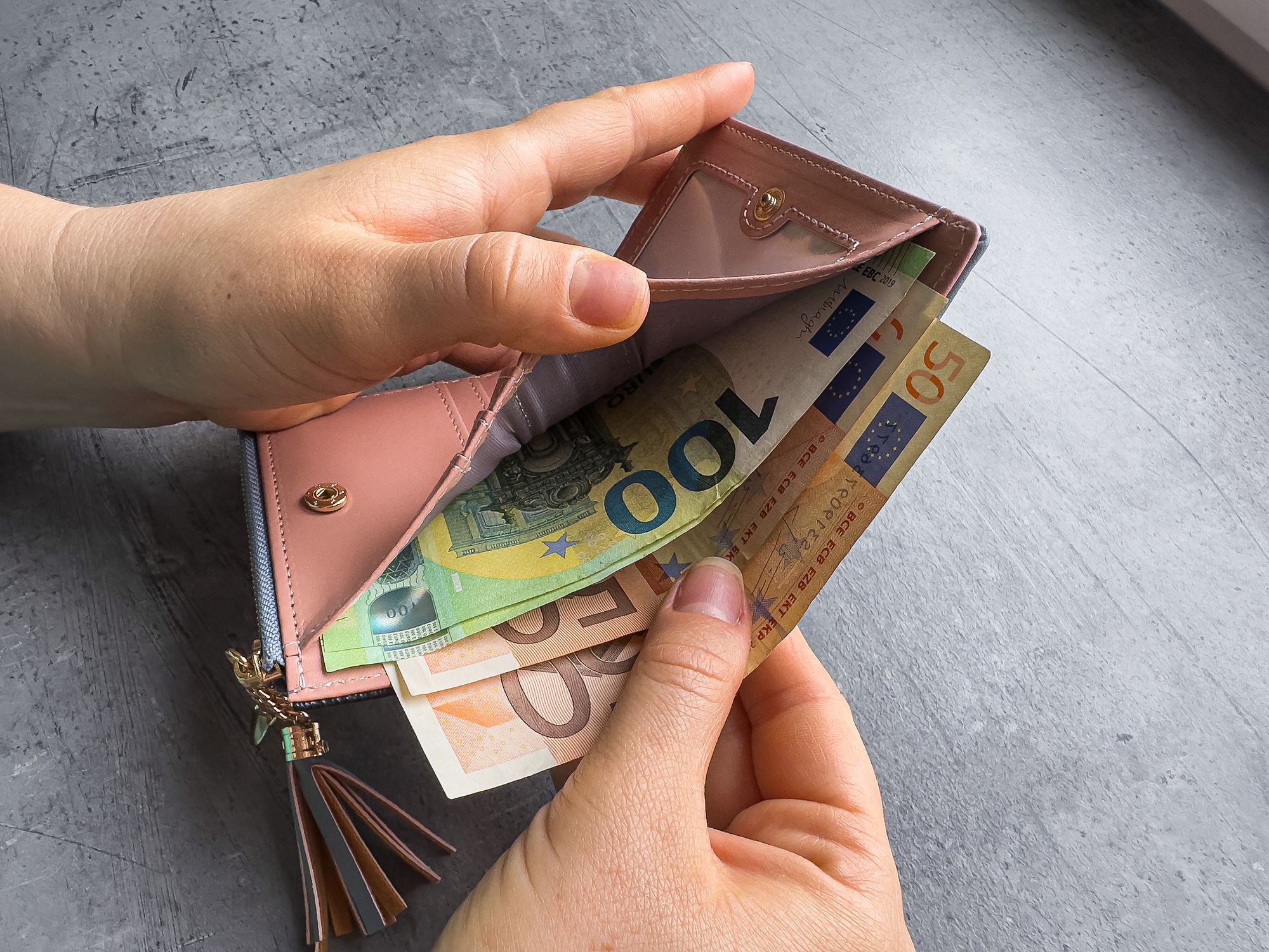 Die Teuerung macht vor keiner Geldbörse halt. (Symbolbild)