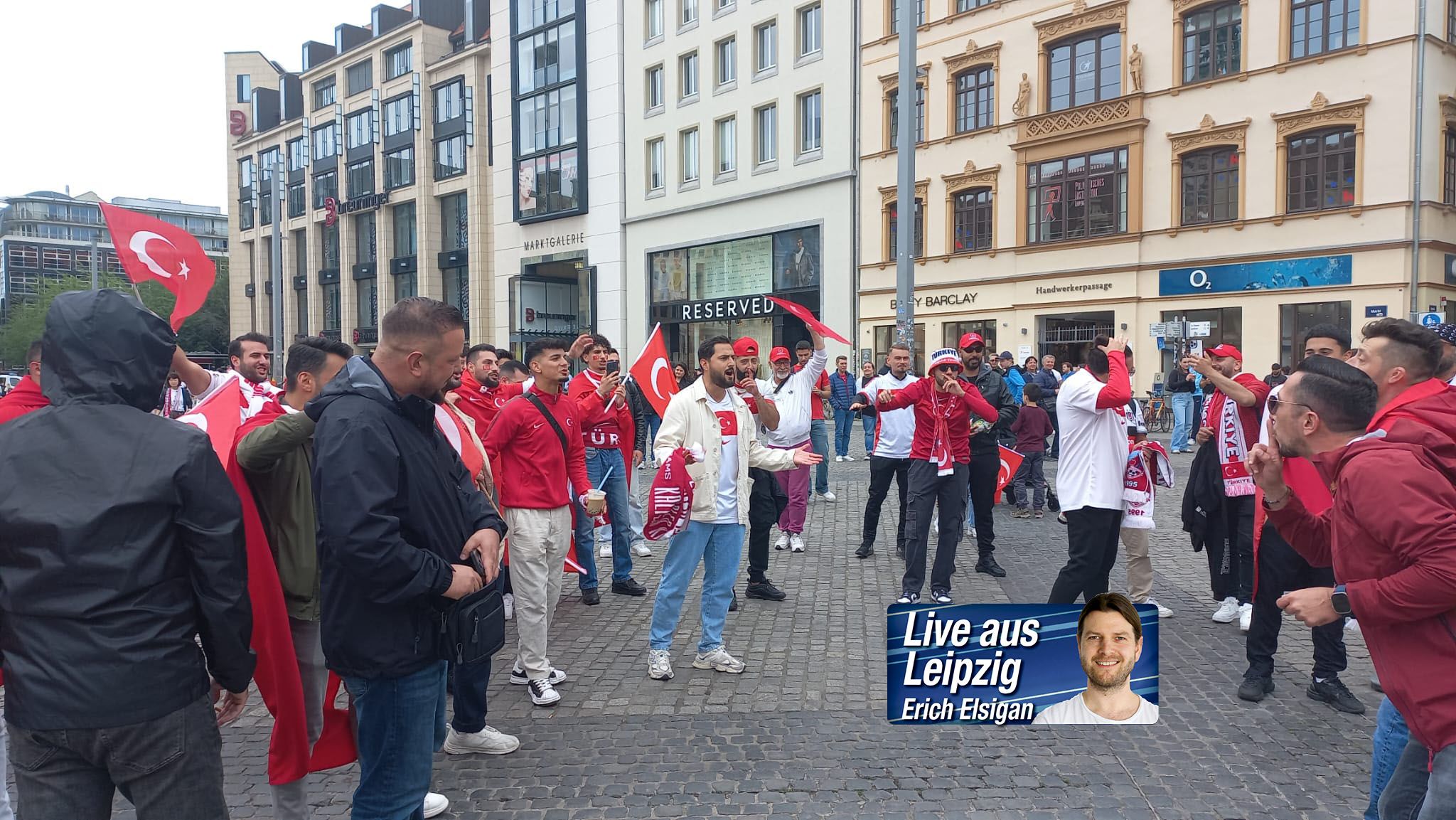 Heute.at - Türken stehlen Österreich in Leipzig den Fan-Gesang
