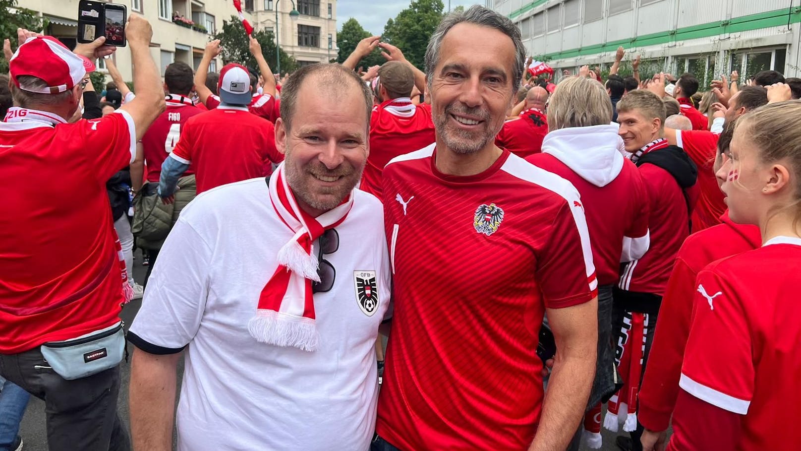 Rudi Fußi und Christian Kern vor dem Österreich-Türkei-Match in Leipzig.