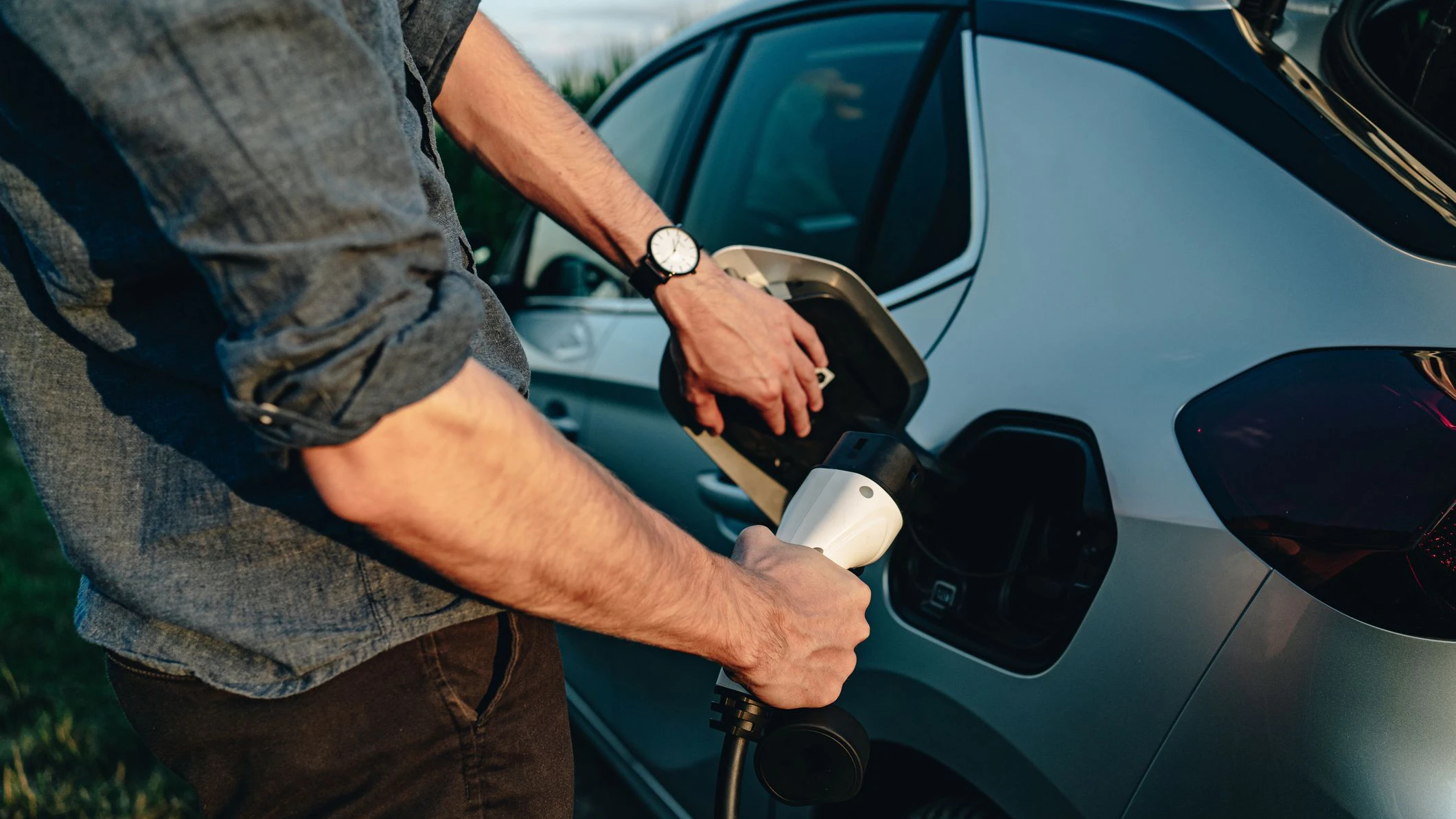 Aus einer hoch angesetzten E-Auto-Prämie wird nun ein deutlich niedrigerer Betrag.