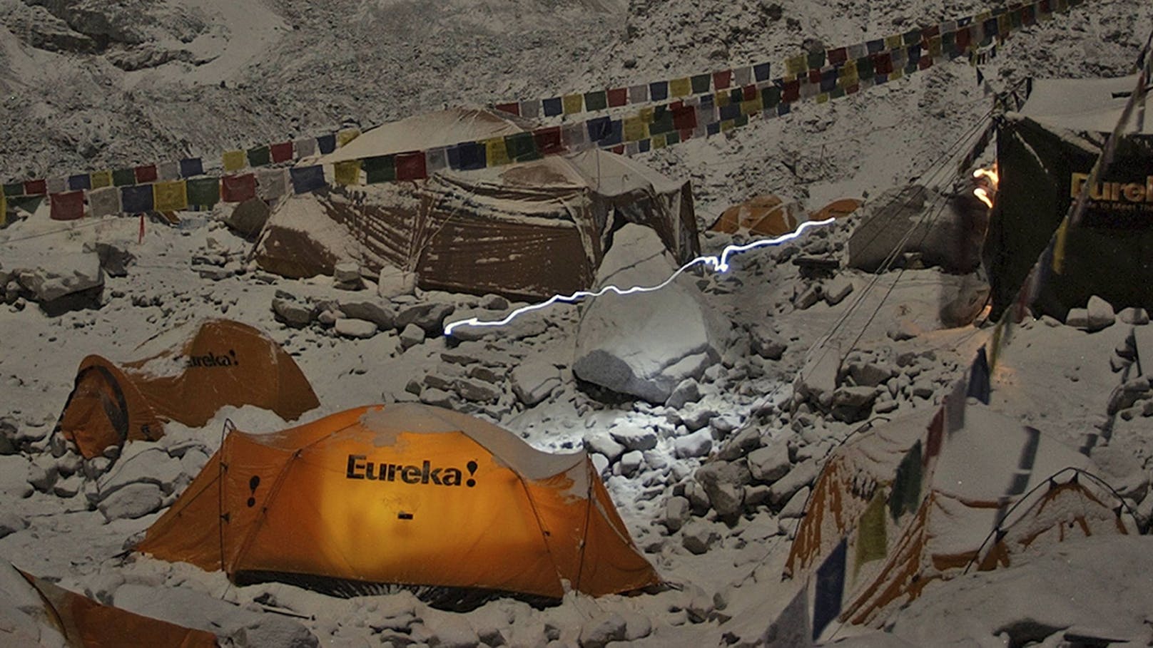 Bub (4) erkrankt auf Weg zum Everest-Basislager