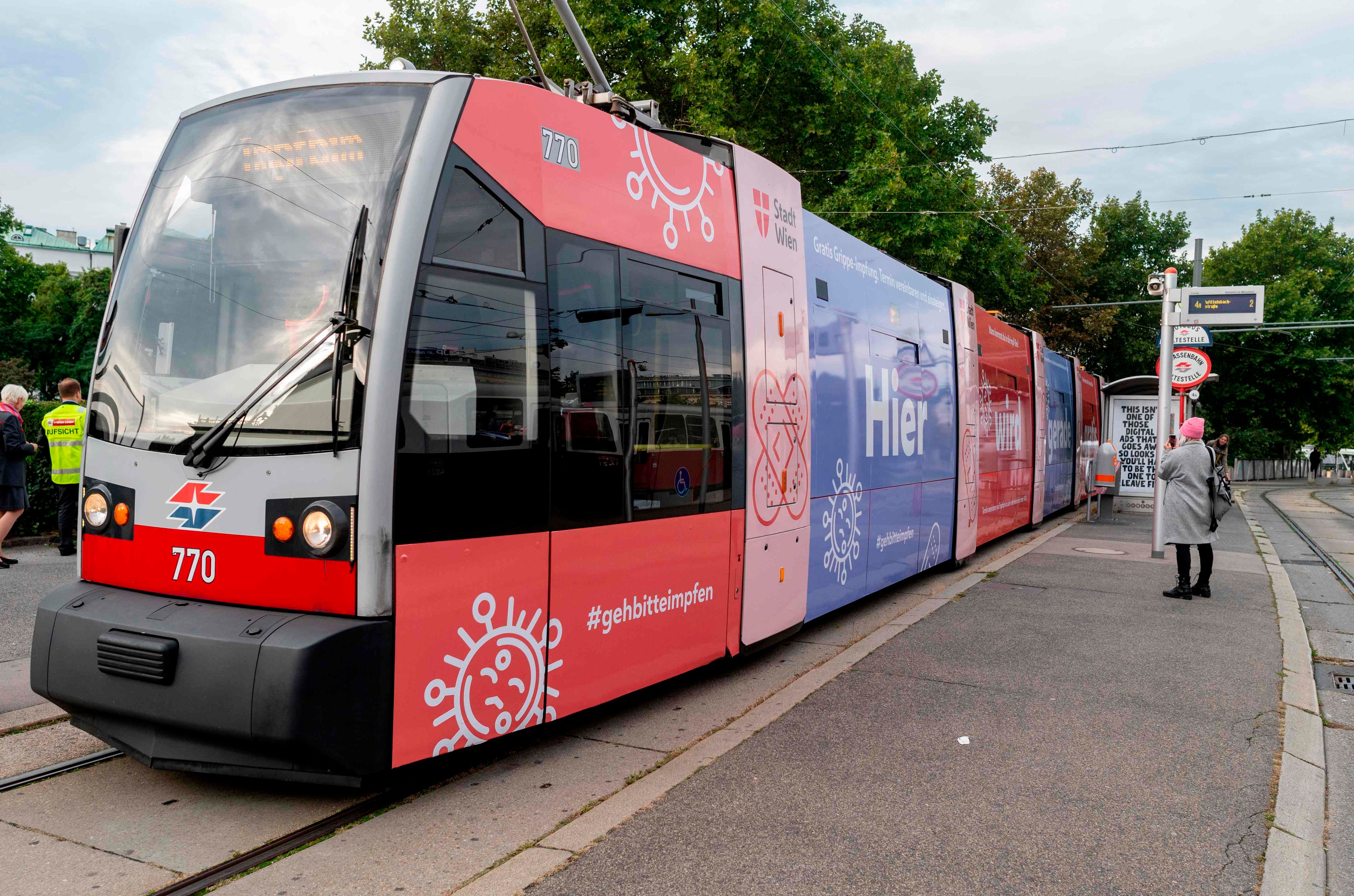 Schwerer Bim-Unfall in Wien-Hietzing