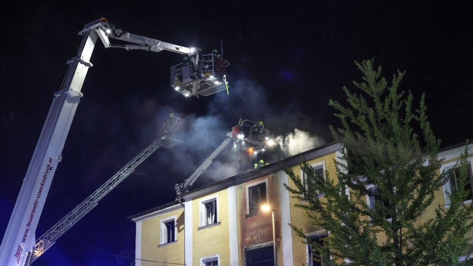 Am späten Mittwochabend stand die ehemalige Landesmusikschule in Flammen.