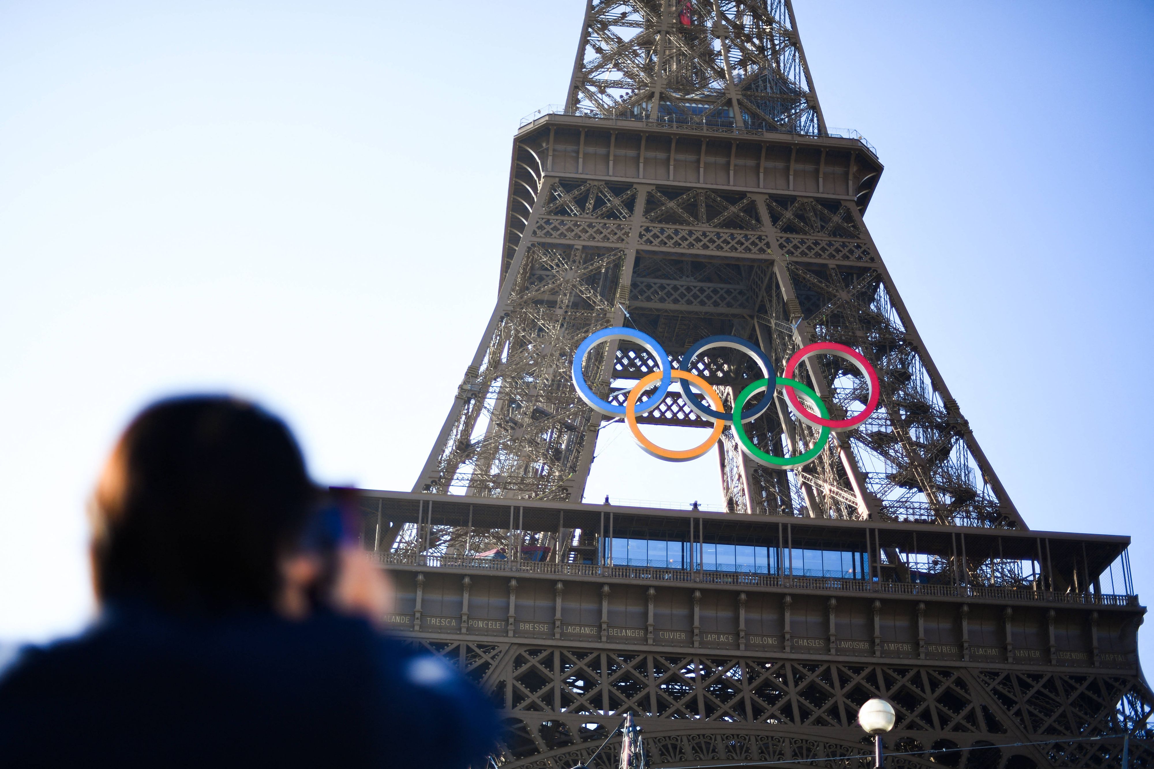Der Eiffelturm wäre bereit für die Olympischen Sommerspiele.