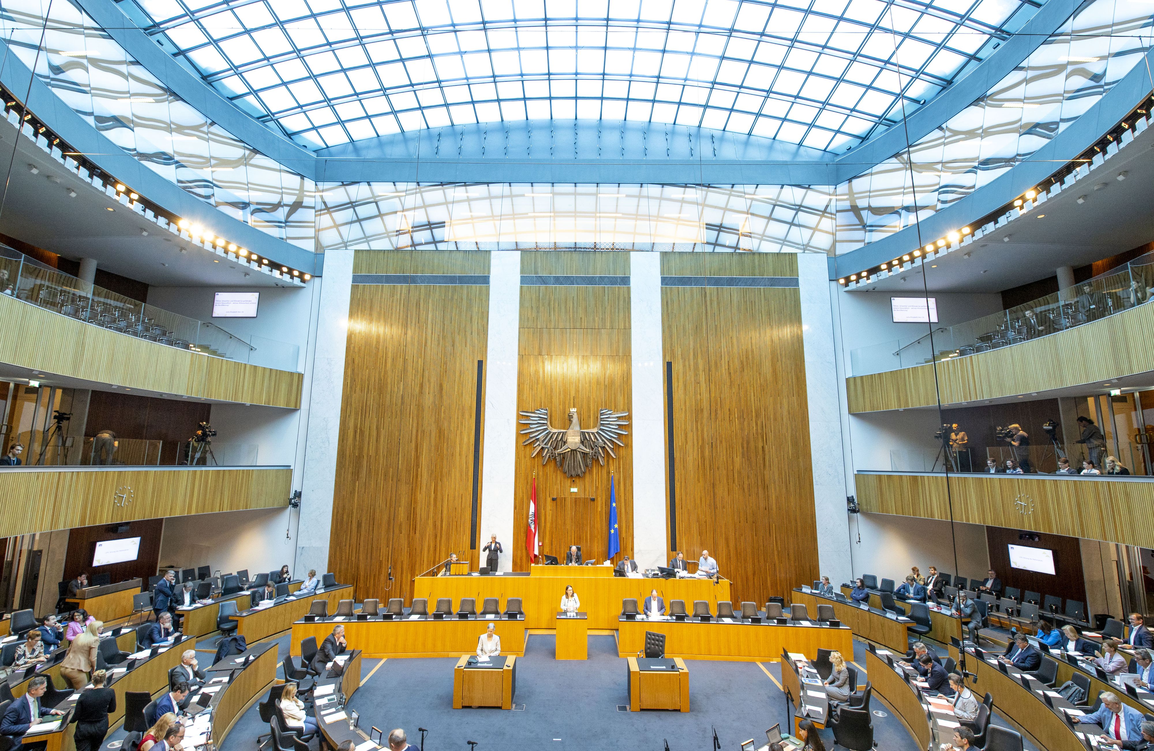 Blick in den Plenarsaal am Mittwoch, 3. Juli 2024 anlässlich einer Sitzung des Nationalrats im Parlament in Wien.