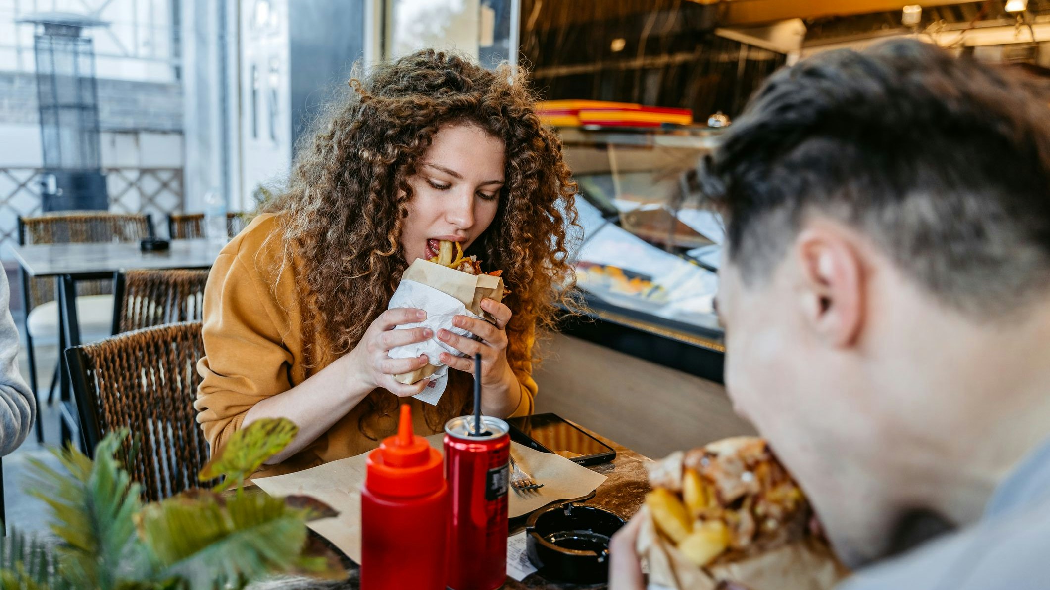 Heute Gratis-Snacks von Dönermeister bei der SCS (Symbolbild).