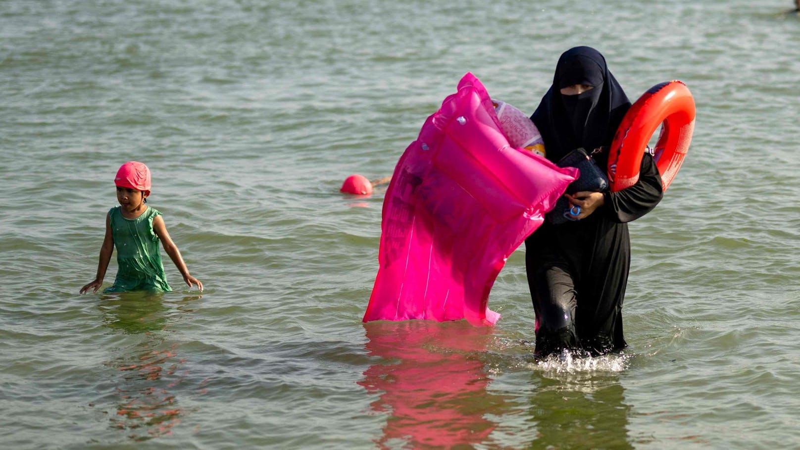 Erster Adria-Strand nur für Frauen mit Burkini eröffnet