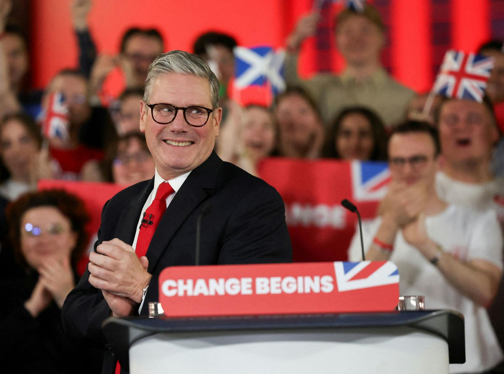 Keir Starmer, Chef der britischen Labour-Partei übernimmt die Geschicke der britischen Regierung.