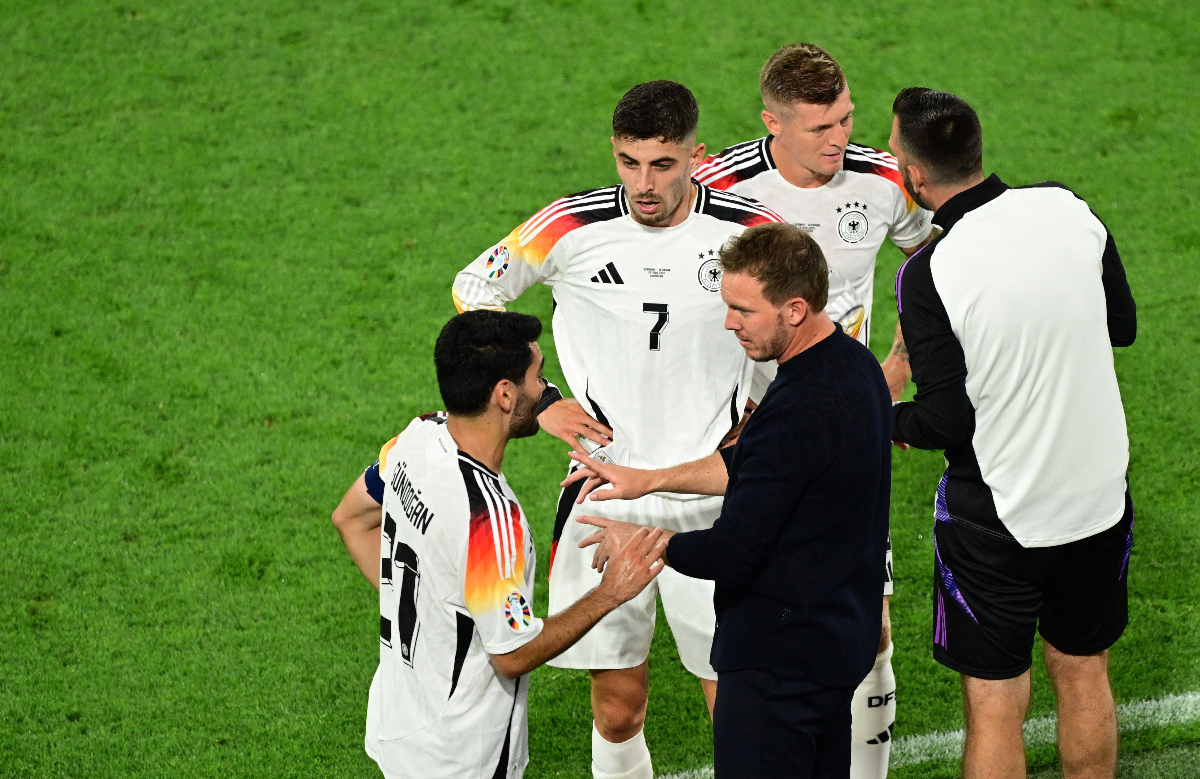 Deutschlands Nationalteam plant den Sieg gegen Spanien mit der Real-Taktik. 