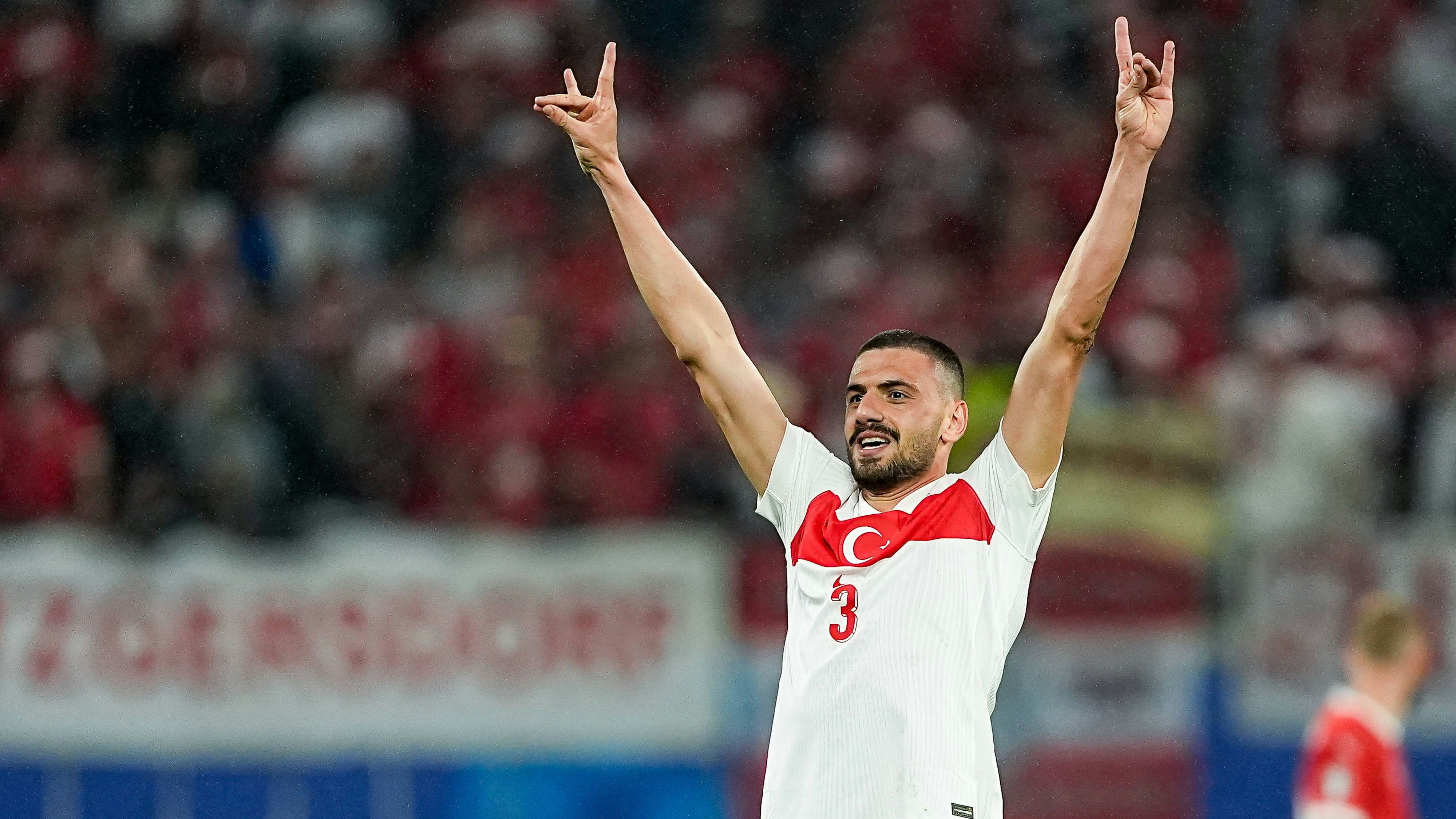 Der türkische Spieler Merih Demiral zeigte den "Wolfsgruß". 