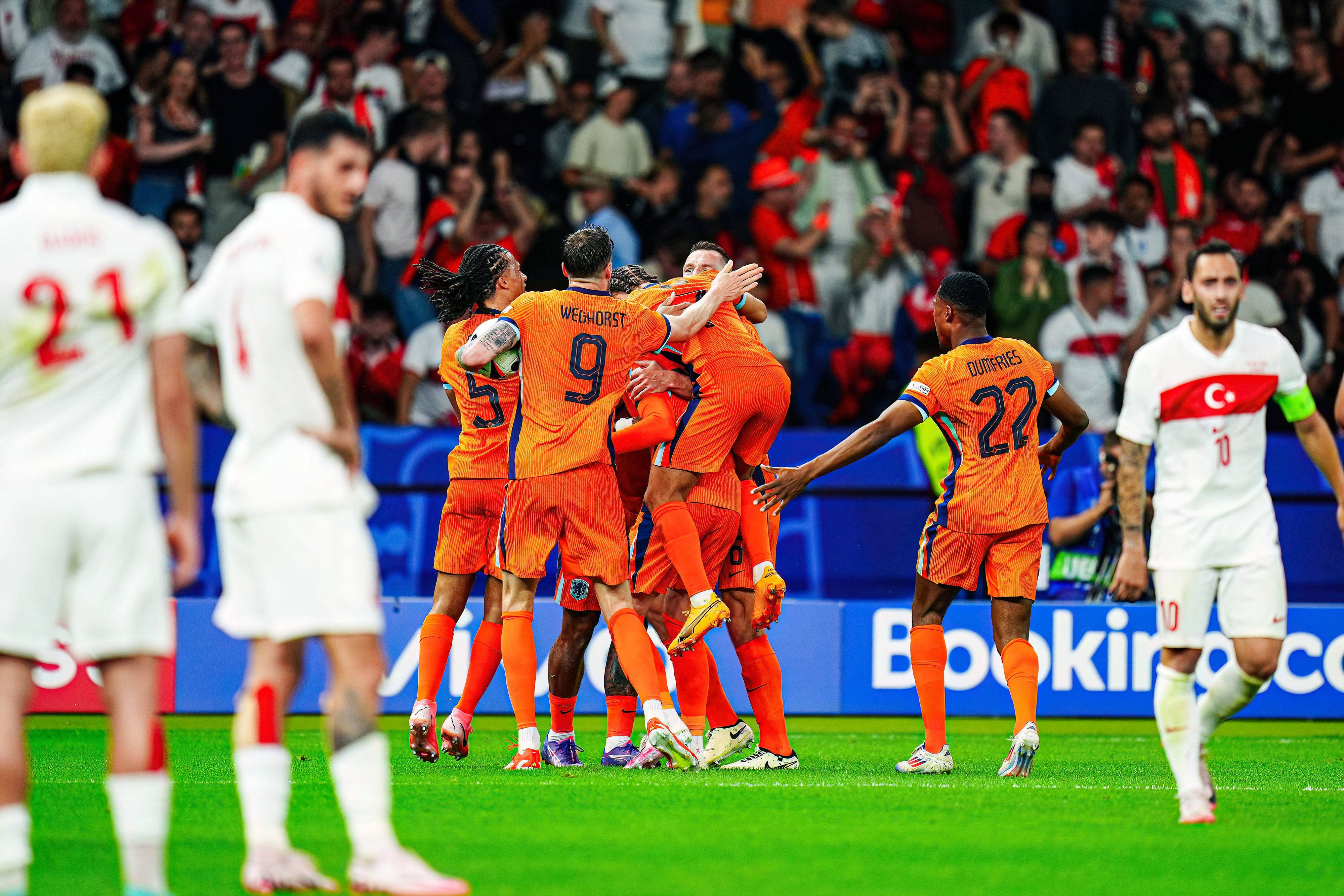 Heute.at - 2:1! Holland mit Eigentor von Ex-Rapidler im Halbfinale