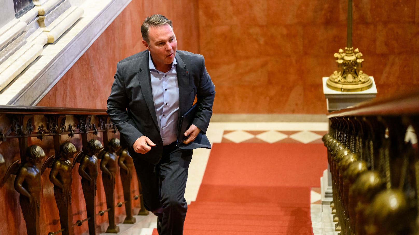 "Koalition nicht mit der FPÖ" – SP-Babler macht Ansage