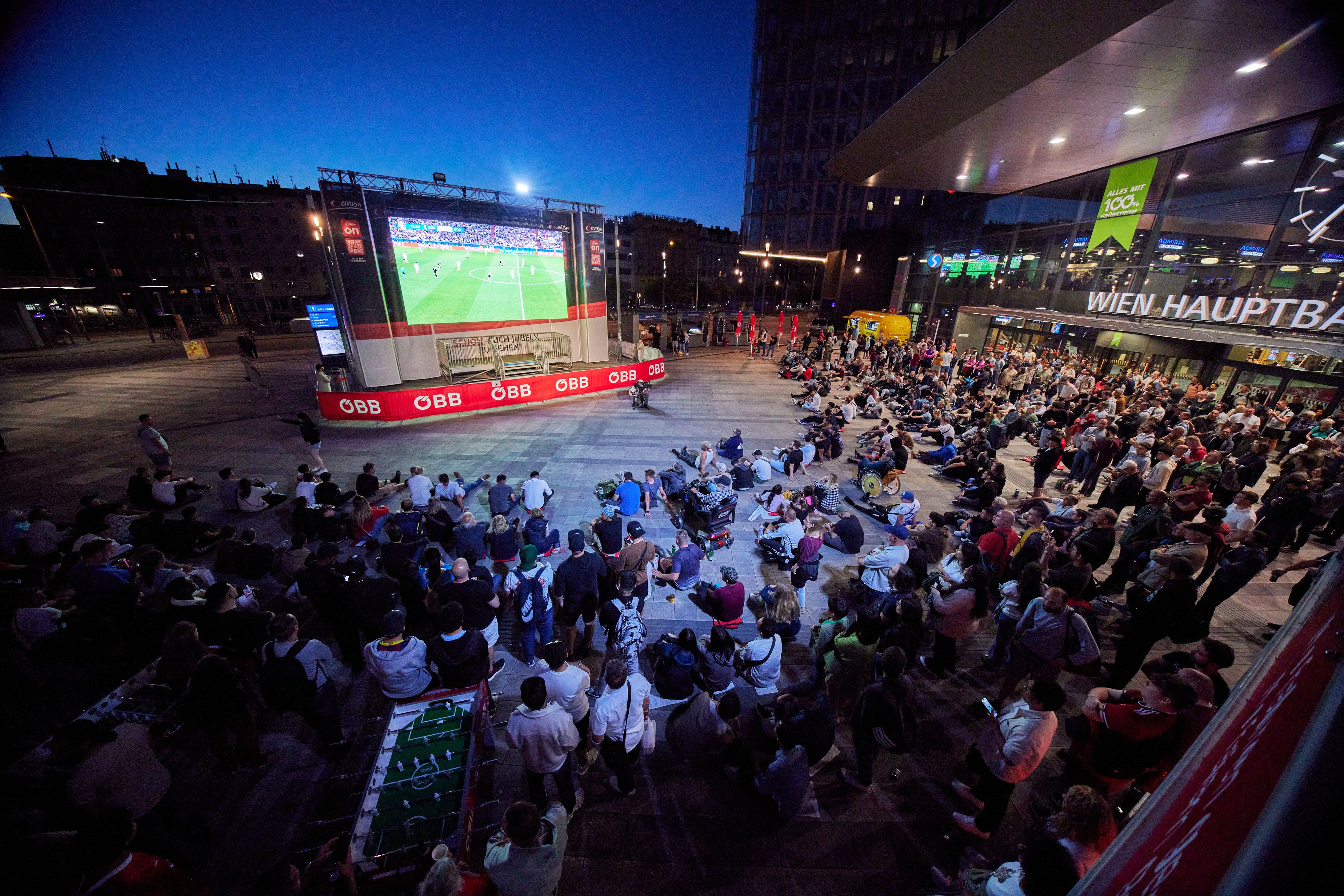Halbfinale und Finale werden wieder in der Public Viewing-Area am Hauptbahnhof übertragen.