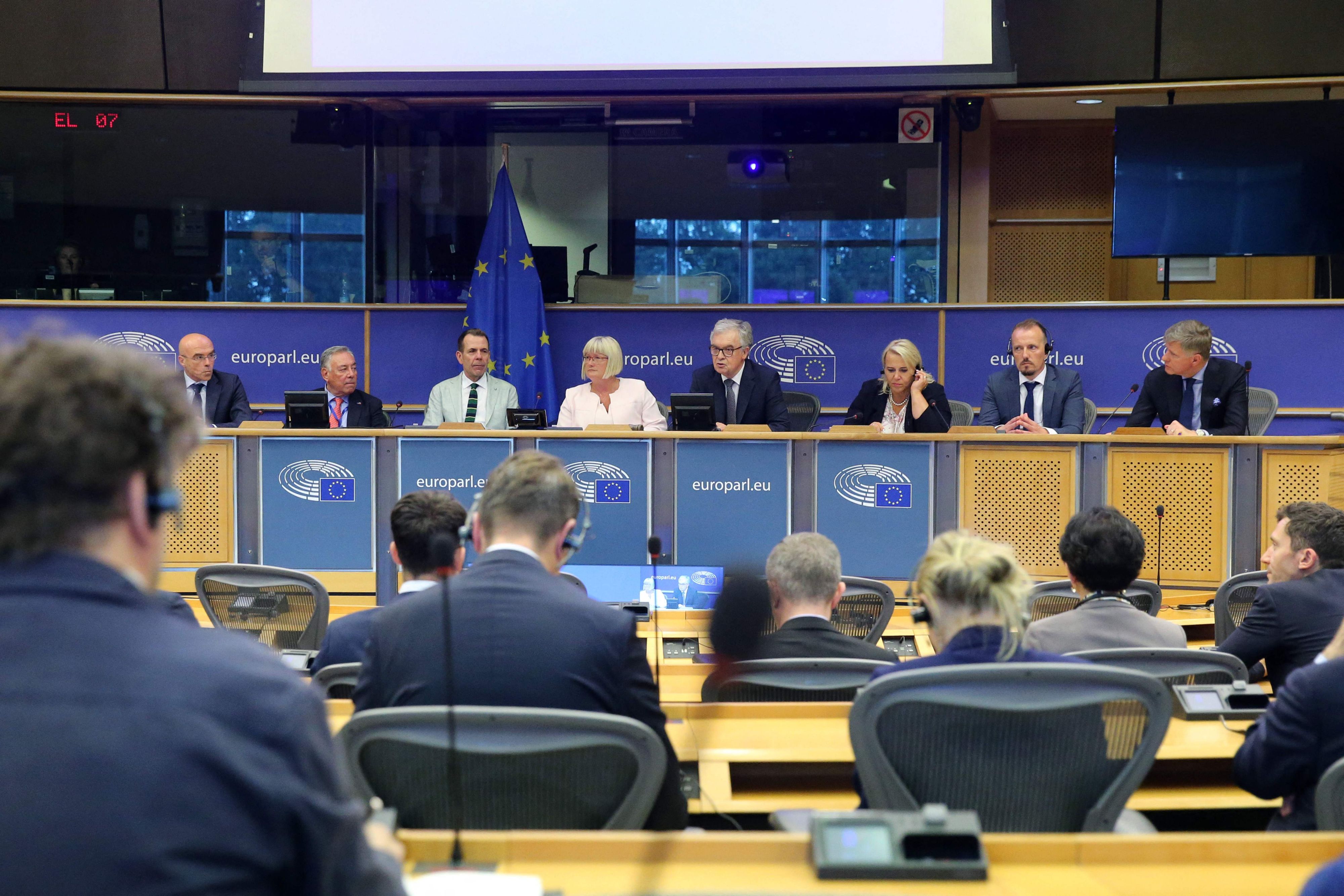 Die neue Allianz die umfasst 84 Mitglieder. FPÖ-EU-Delegationsleiter Harald Vilimsky ist einer der Vizepräsidenten.