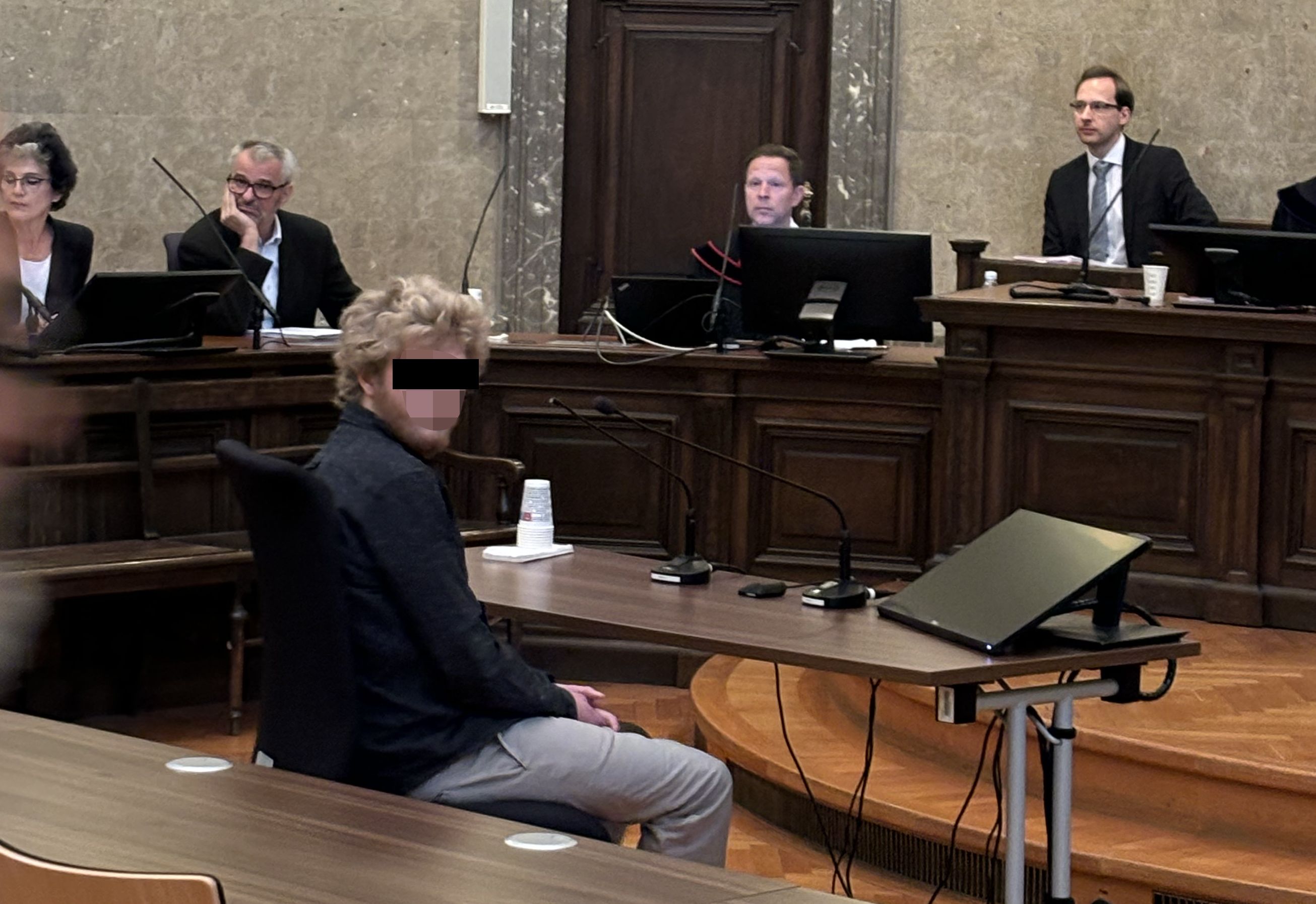Der Betroffene (24) vor Gericht in Wien.