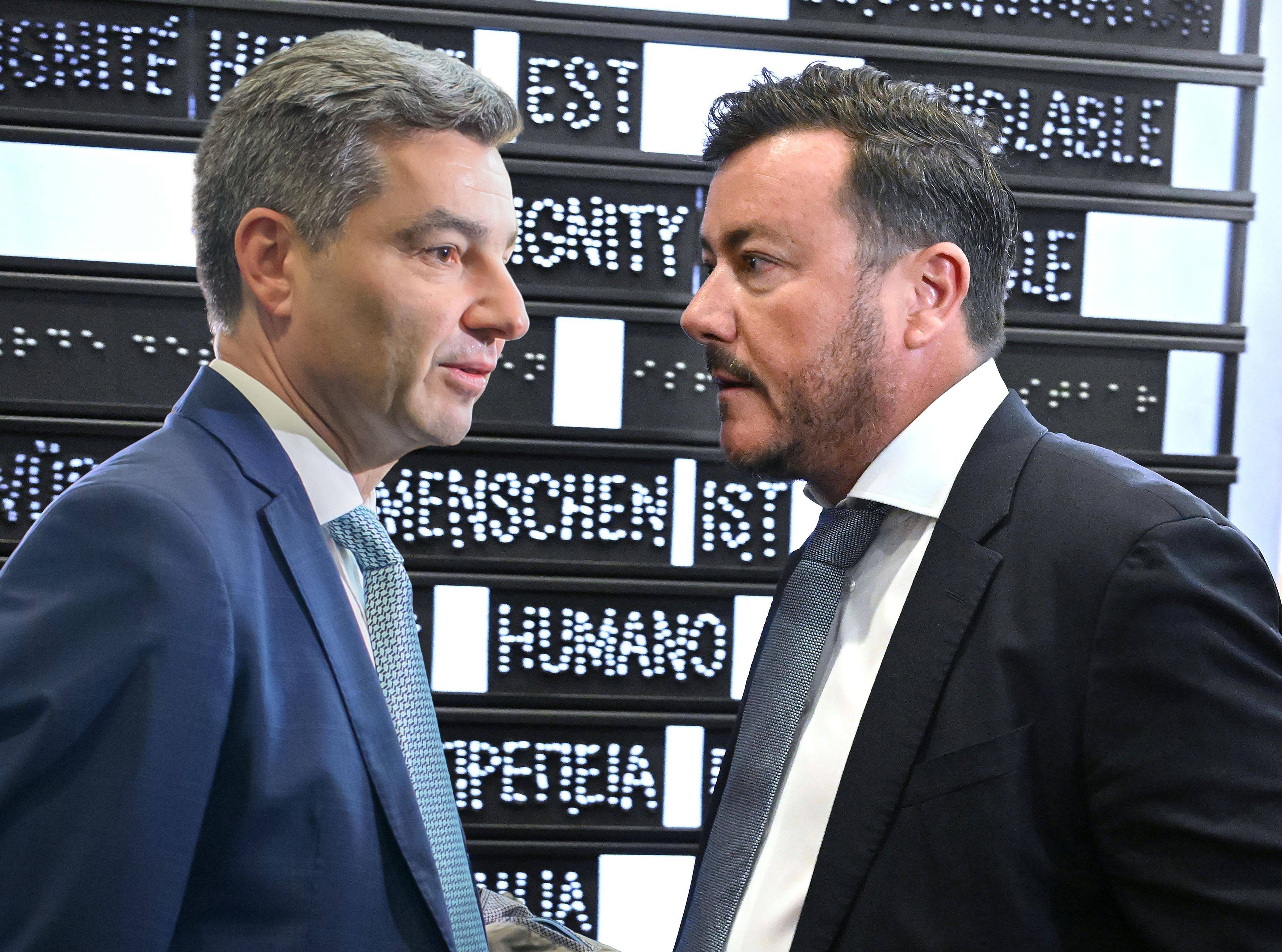 Wolfgang Peschorn, Präsident der Finanzprokuratur und Signa-Gründer René Benko (r.)