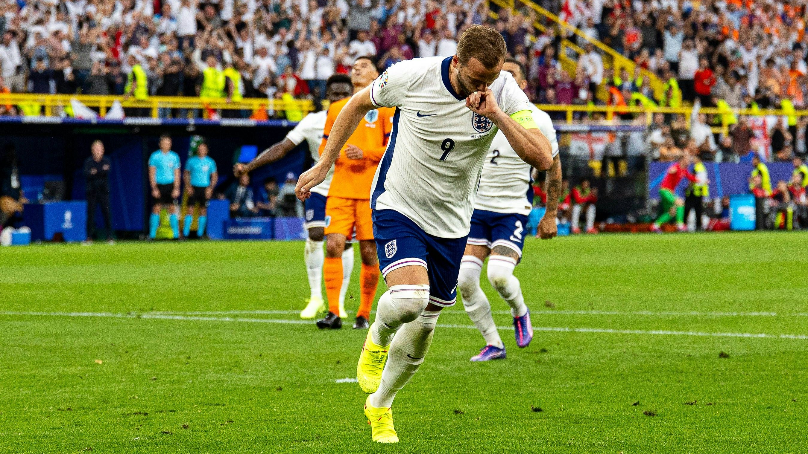 Per Elfmeter erzielte Harry Kane den Ausgleich gegen Holland.