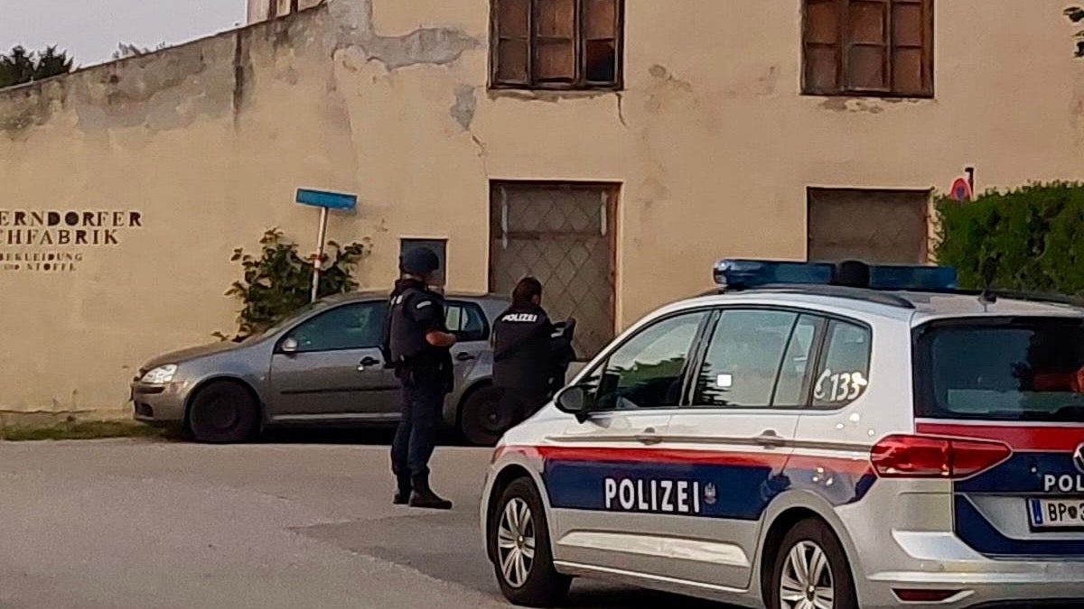 Polizei-Großeinsatz in Mitterndorf